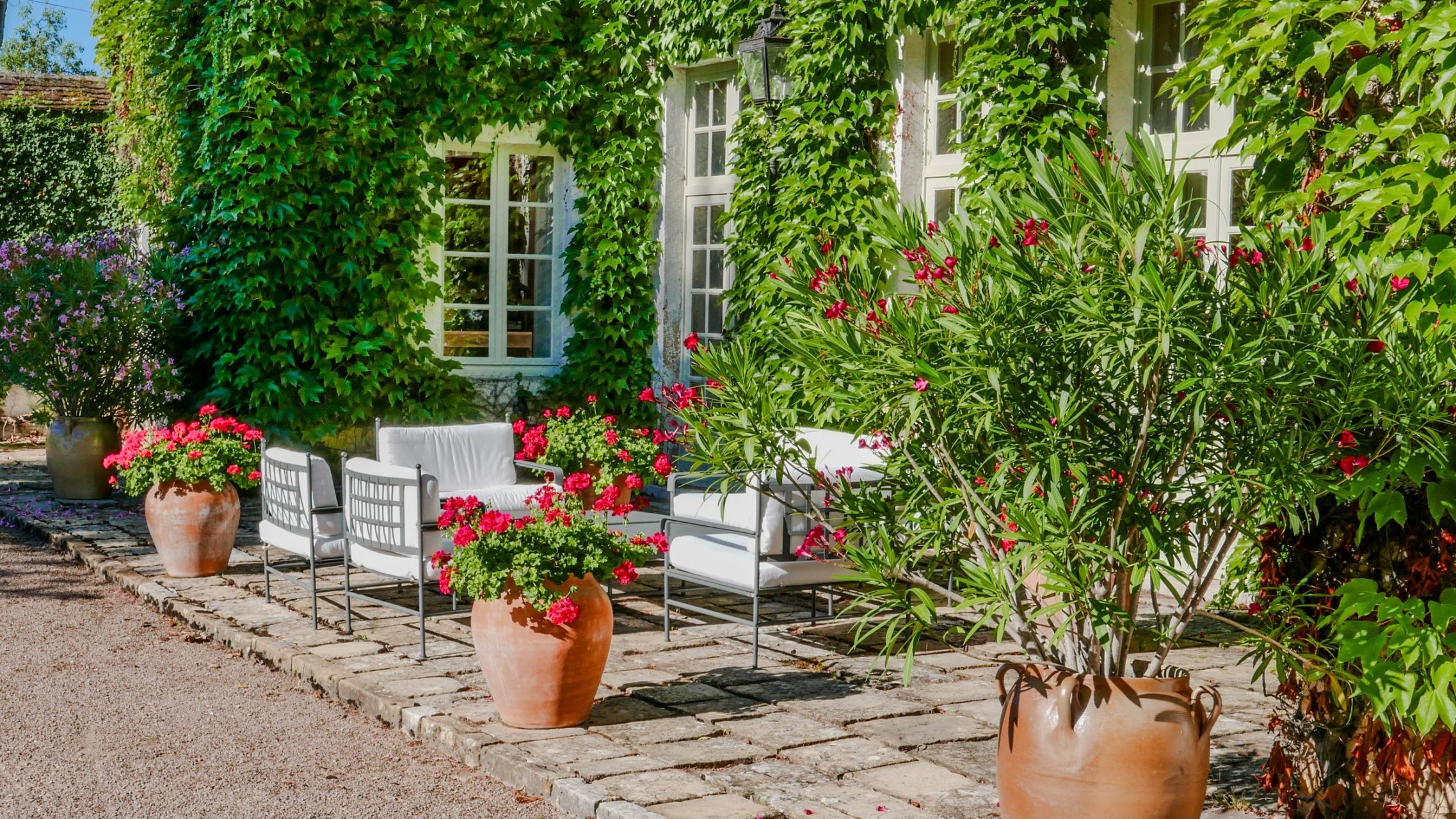 manoir 17 Pièces en vente sur VEZELAY (89450)