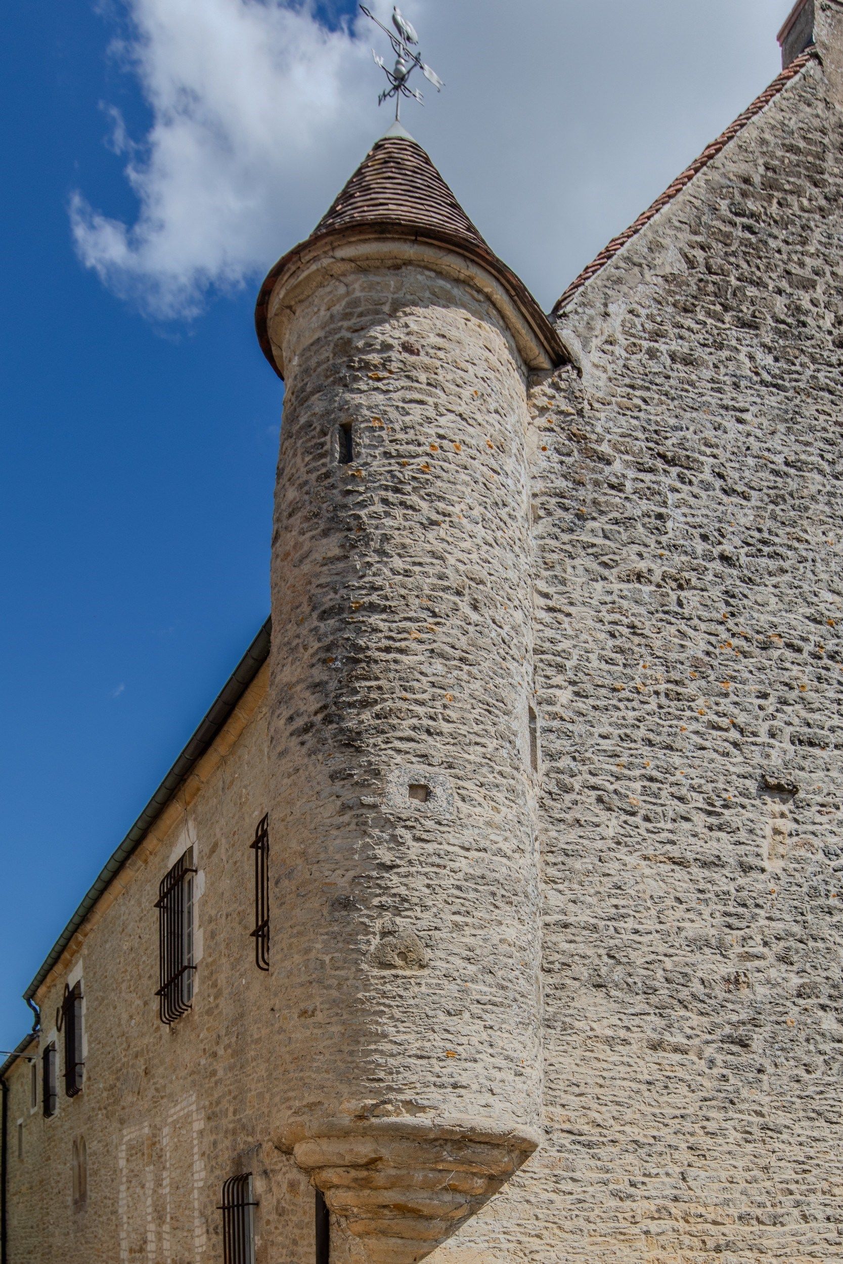 manoir 17 Pièces en vente sur VEZELAY (89450)
