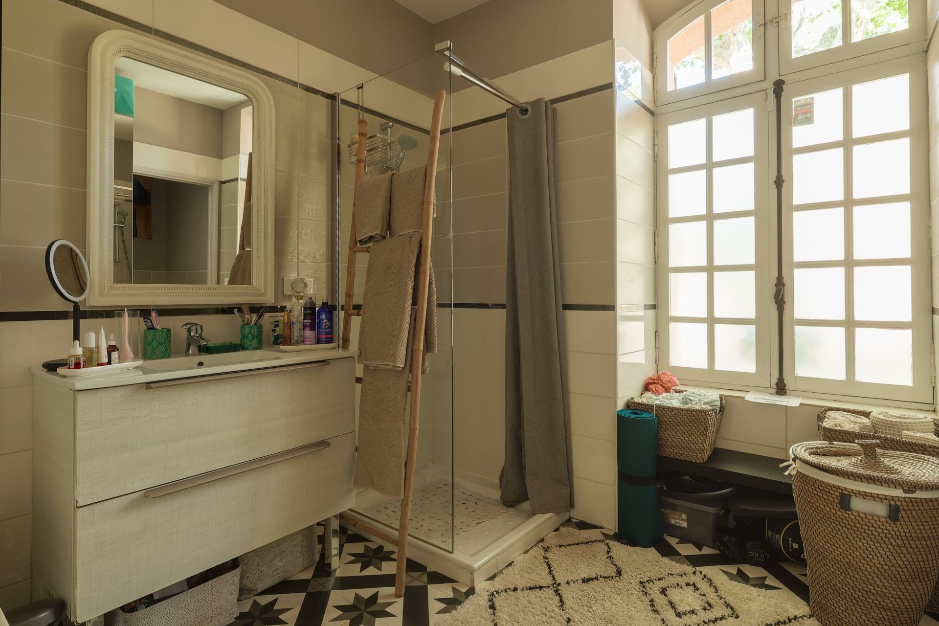 luxury apartment 3 Rooms for sale on AIX EN PROVENCE (13100)