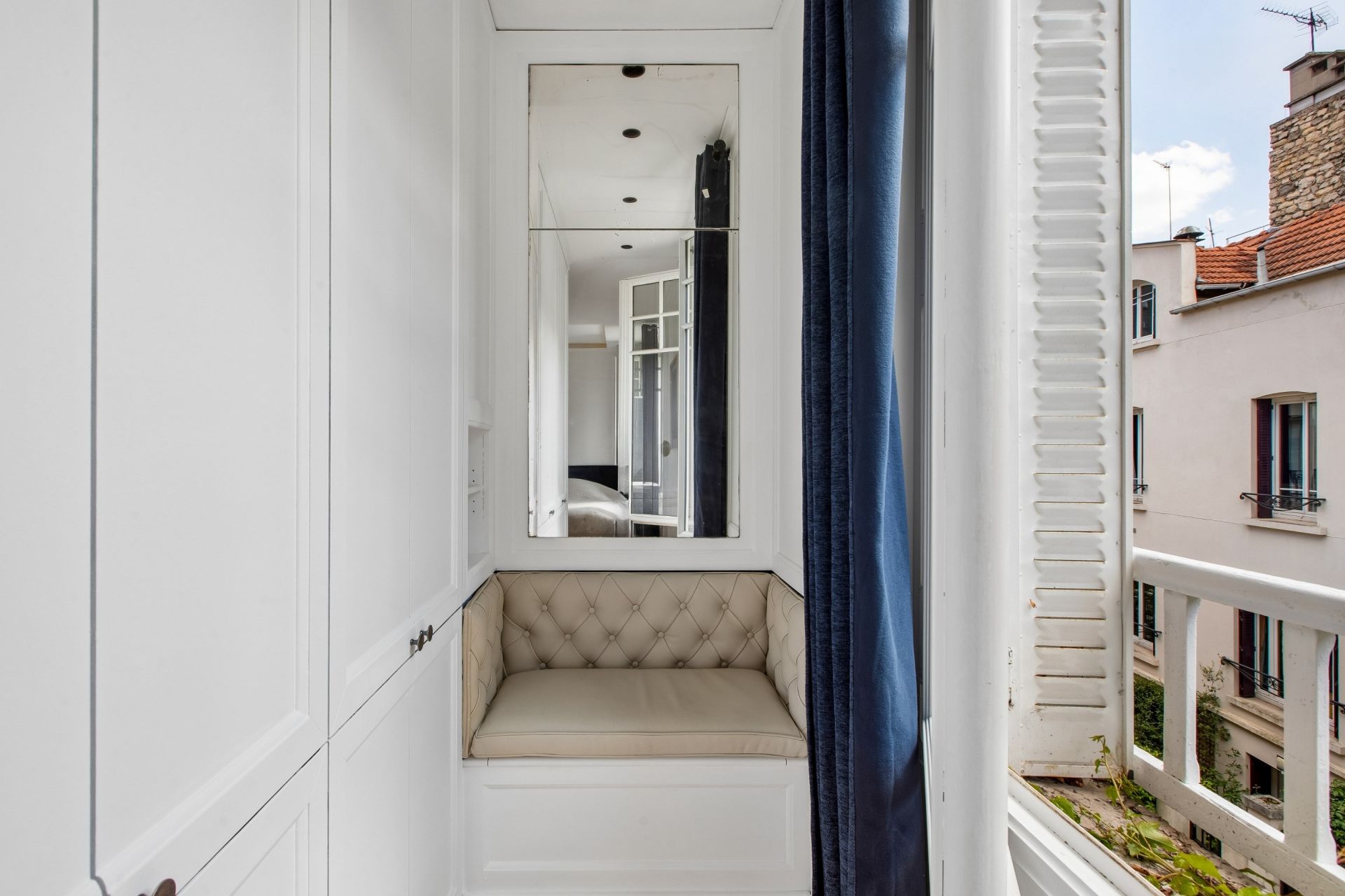 luxury house 5 Rooms for sale on PARIS (75014)