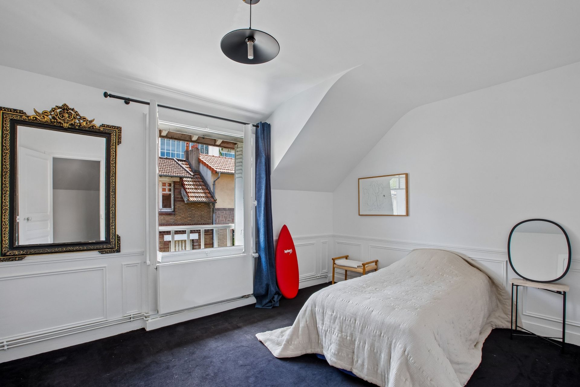 luxury house 5 Rooms for sale on PARIS (75014)