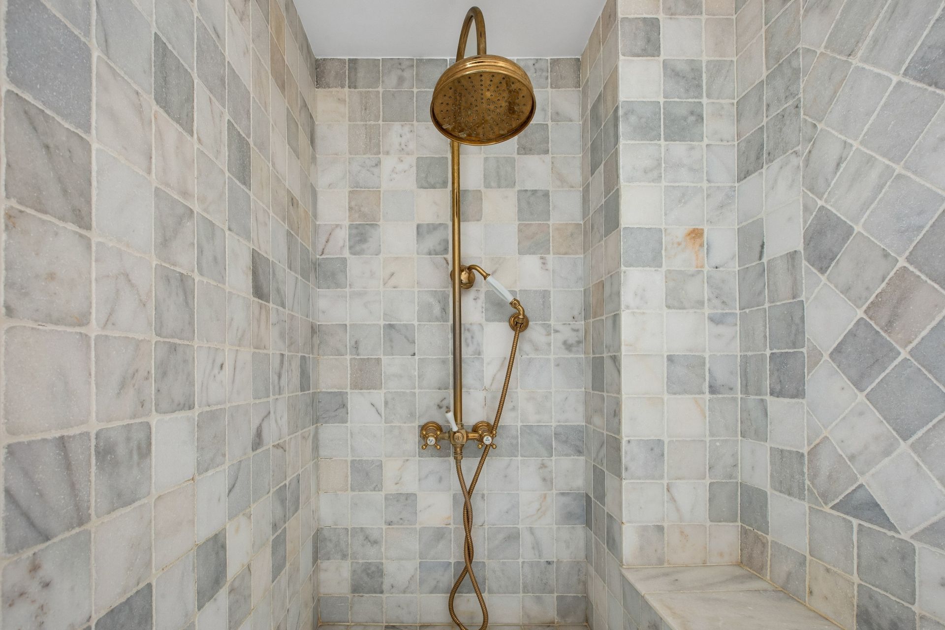 luxury house 5 Rooms for sale on PARIS (75014)
