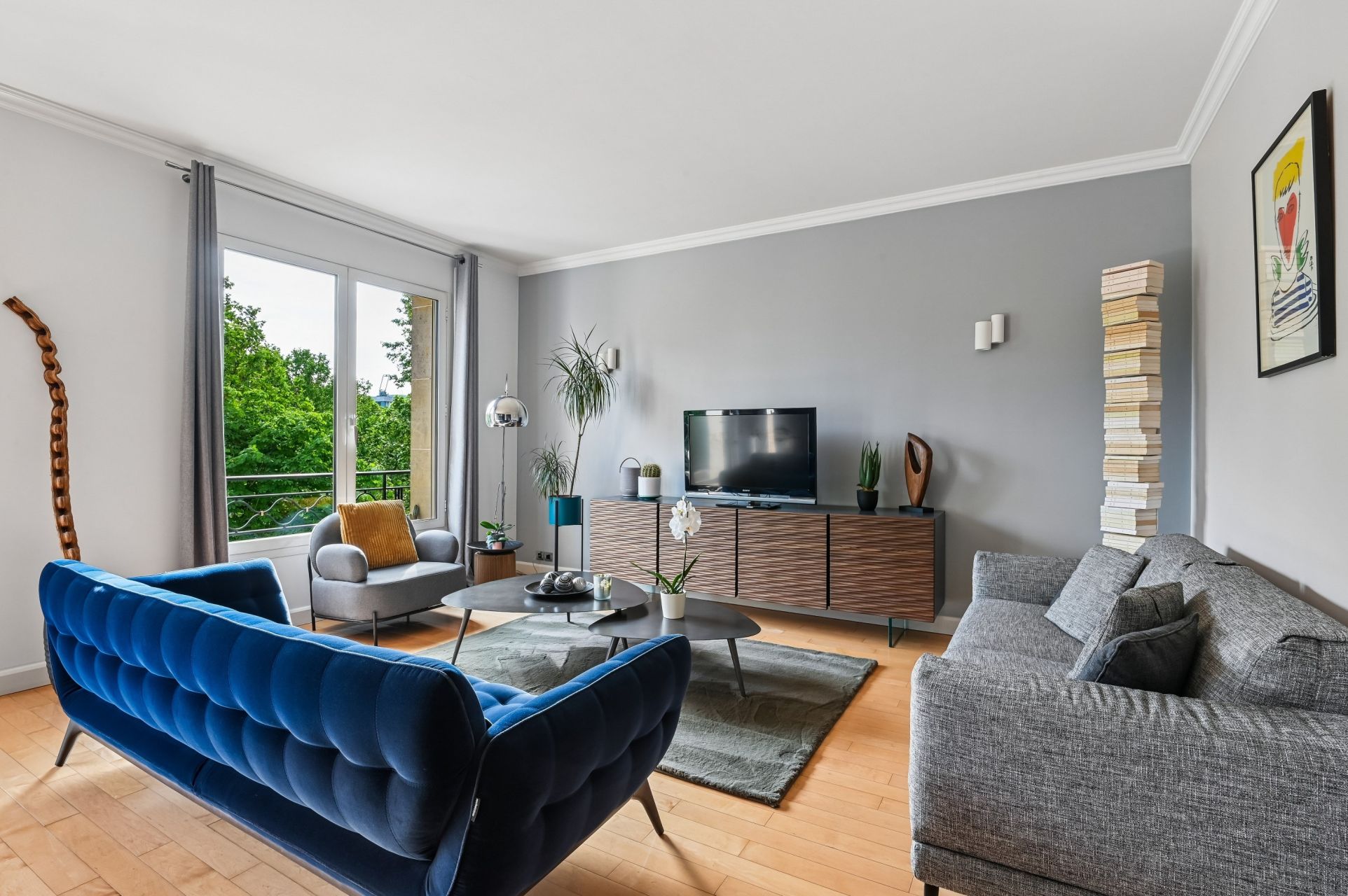 luxury apartment 5 Rooms for sale on NEUILLY SUR SEINE (92200)
