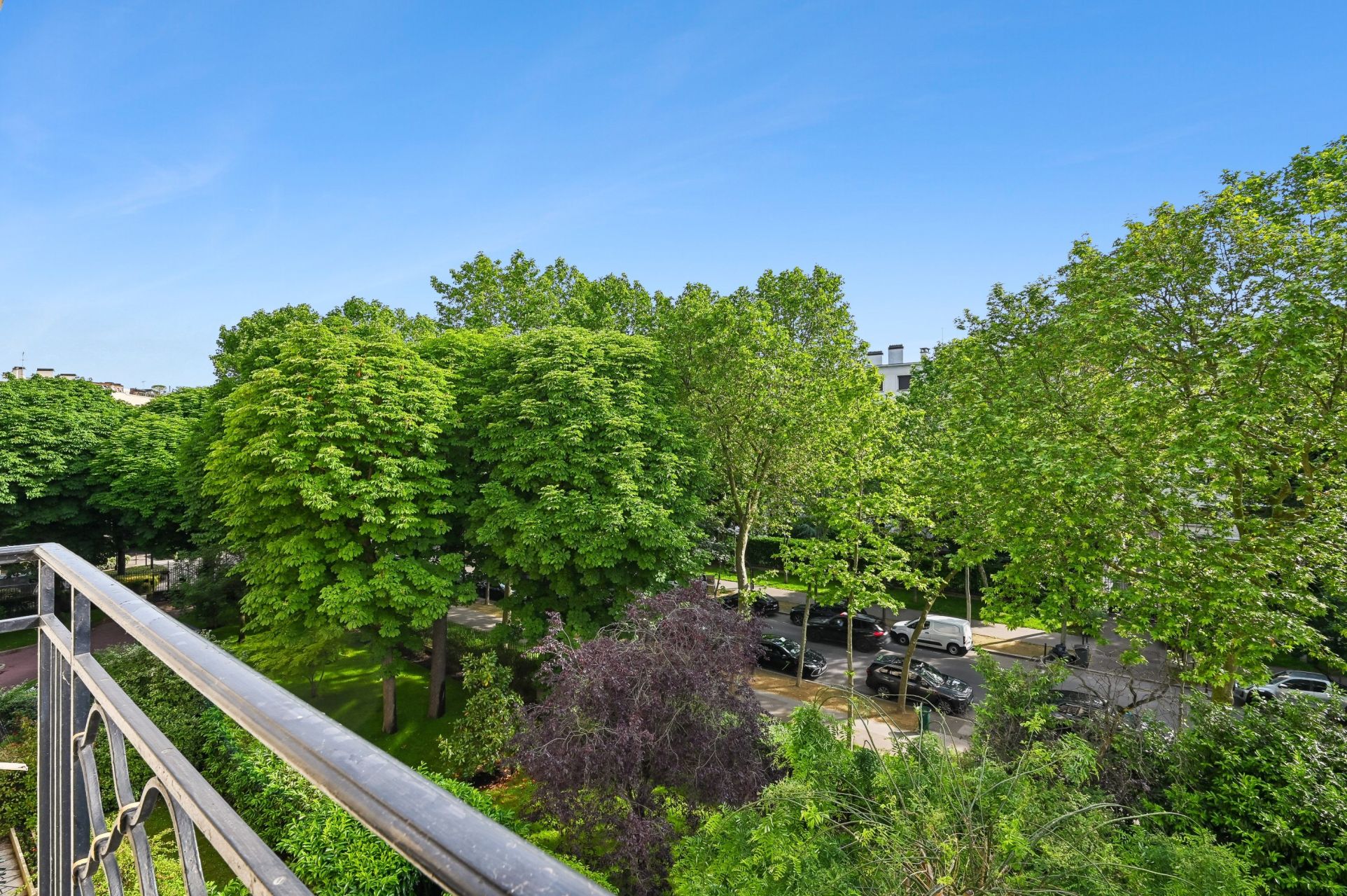 luxury apartment 5 Rooms for sale on NEUILLY SUR SEINE (92200)