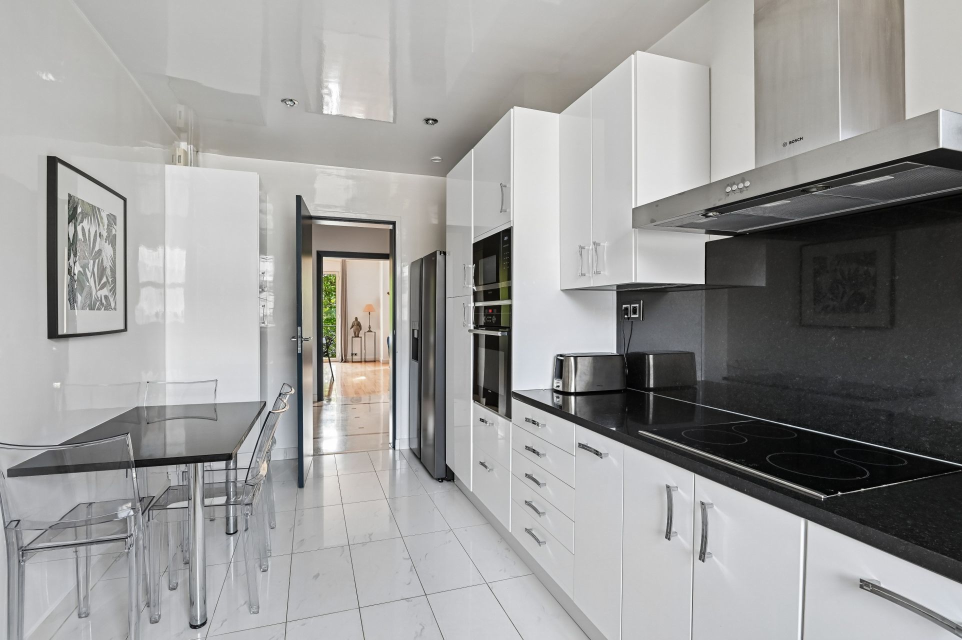luxury apartment 5 Rooms for sale on NEUILLY SUR SEINE (92200)