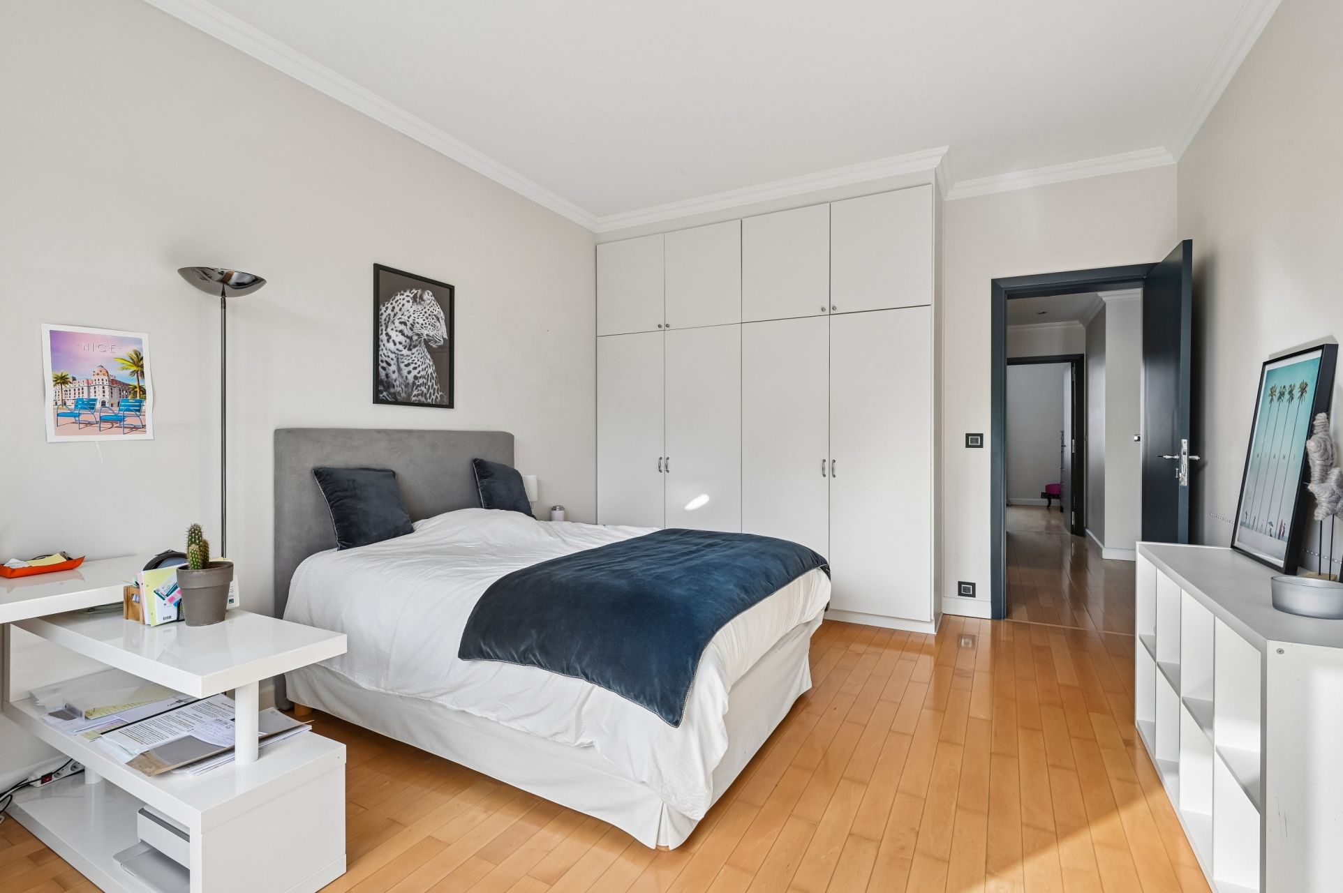 luxury apartment 5 Rooms for sale on NEUILLY SUR SEINE (92200)