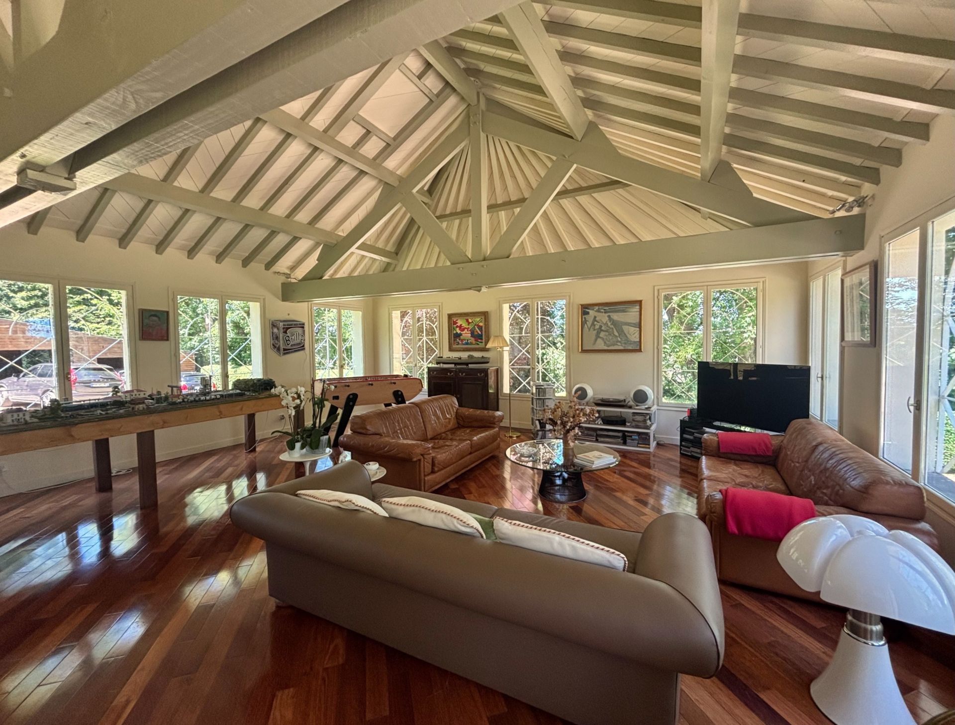 maison de luxe 14 Pièces en vente sur BERNAY (27300)