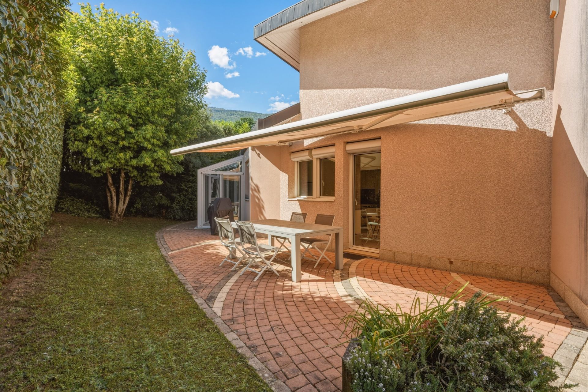 maison de luxe 6 Pièces en vente sur SERGY (01630)