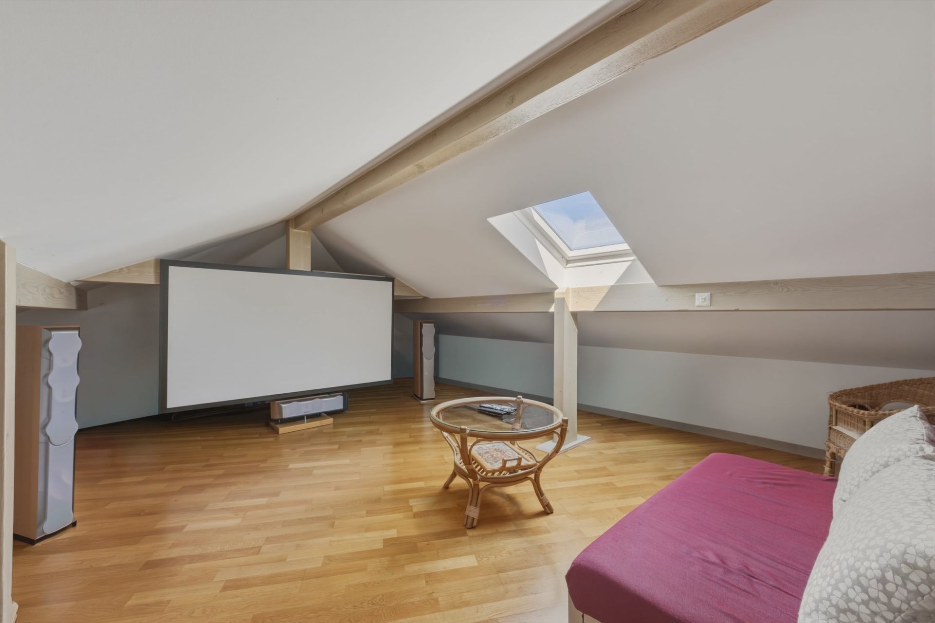 maison de luxe 6 Pièces en vente sur SERGY (01630)