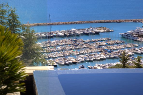 Sale Mansion (hôtel particulier) Beaulieu-sur-Mer 8&nbsp;Rooms 240&nbsp;m²