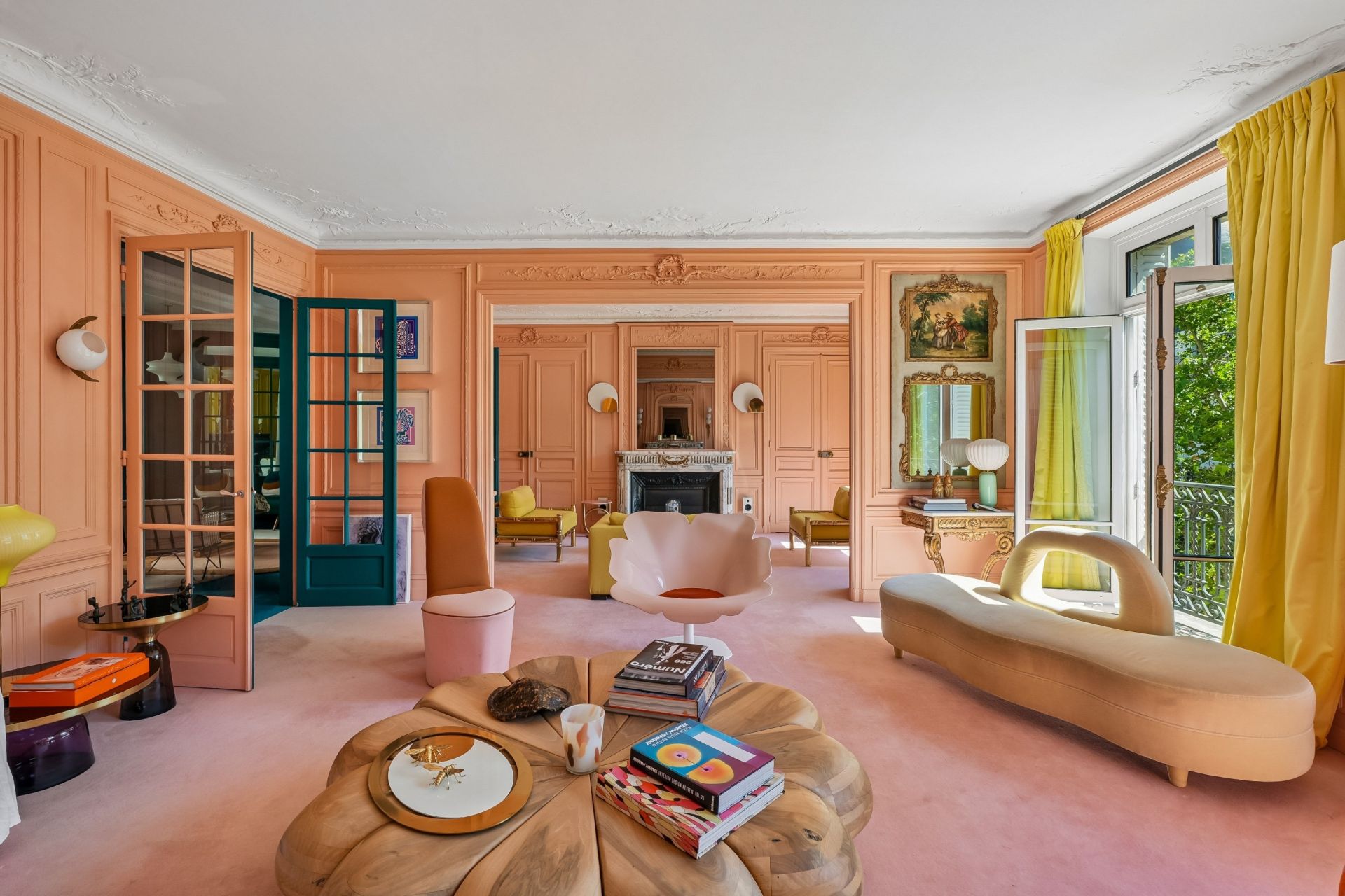 luxury apartment 7 Rooms for sale on PARIS (75017)