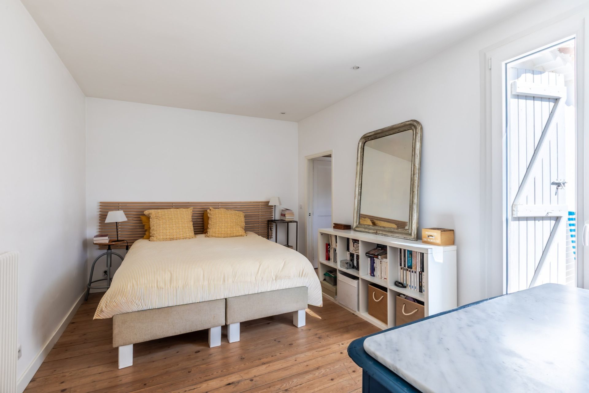 luxury villa 5 Rooms for sale on CANNES (06400)