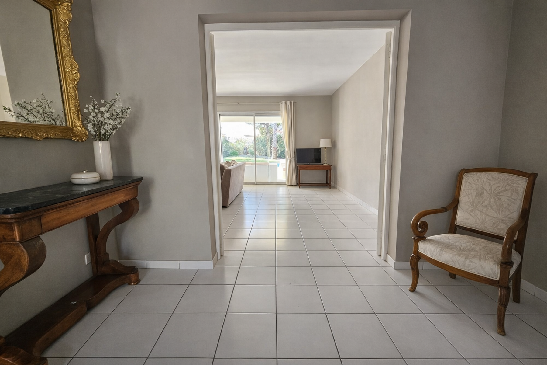luxury house 4 Rooms for sale on ST CYPRIEN PLAGE (66750)
