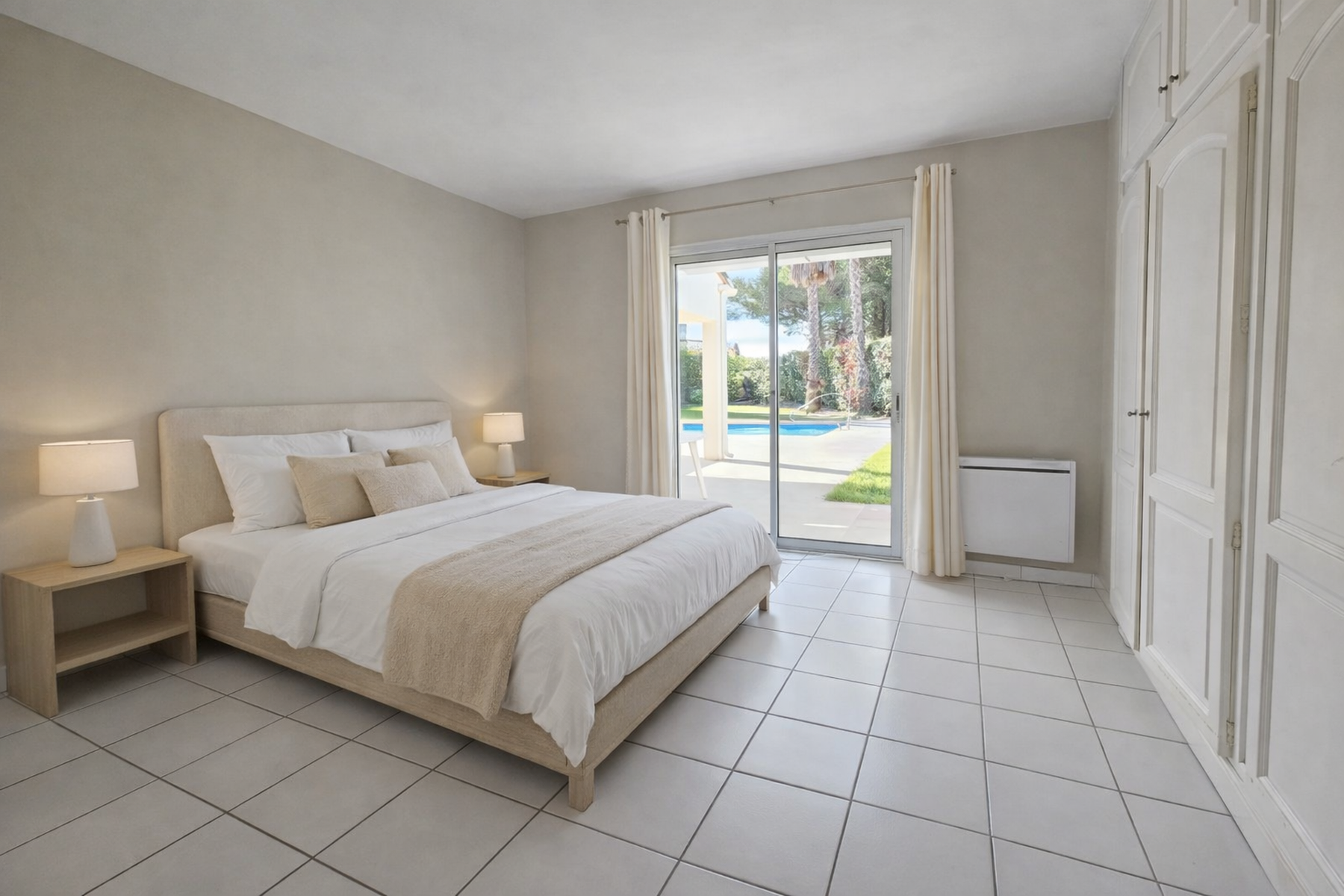 luxury house 4 Rooms for sale on ST CYPRIEN PLAGE (66750)