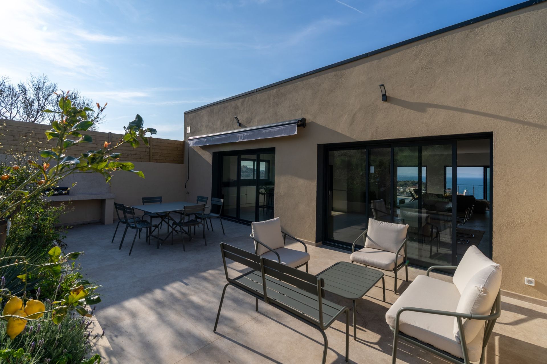luxury villa 4 Rooms for sale on PORT VENDRES (66660)