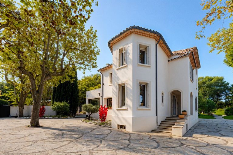 maison de luxe 6 Pièces en vente sur MARSEILLE (13008)