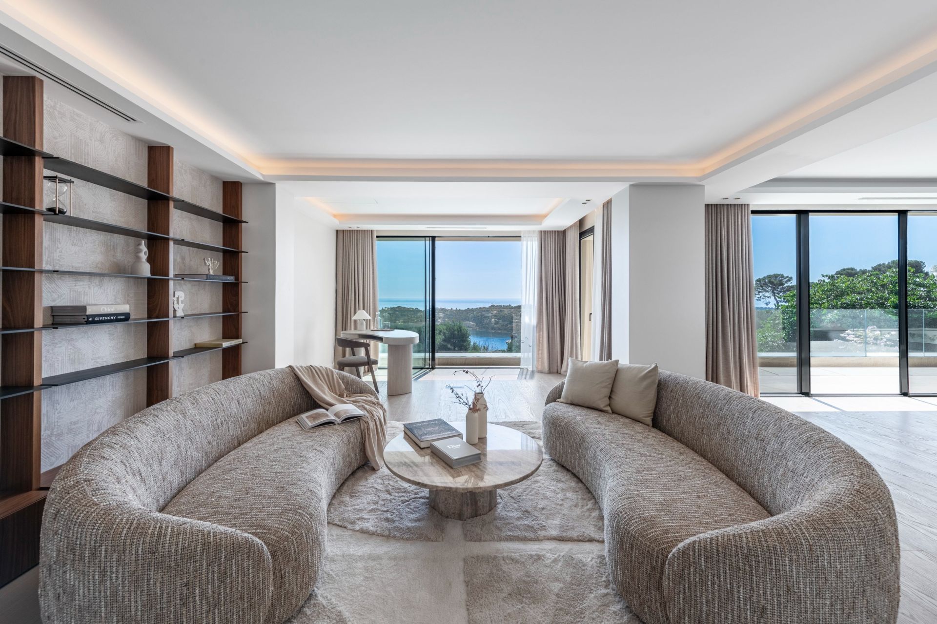 luxury villa 6 Rooms for sale on VILLEFRANCHE SUR MER (06230)