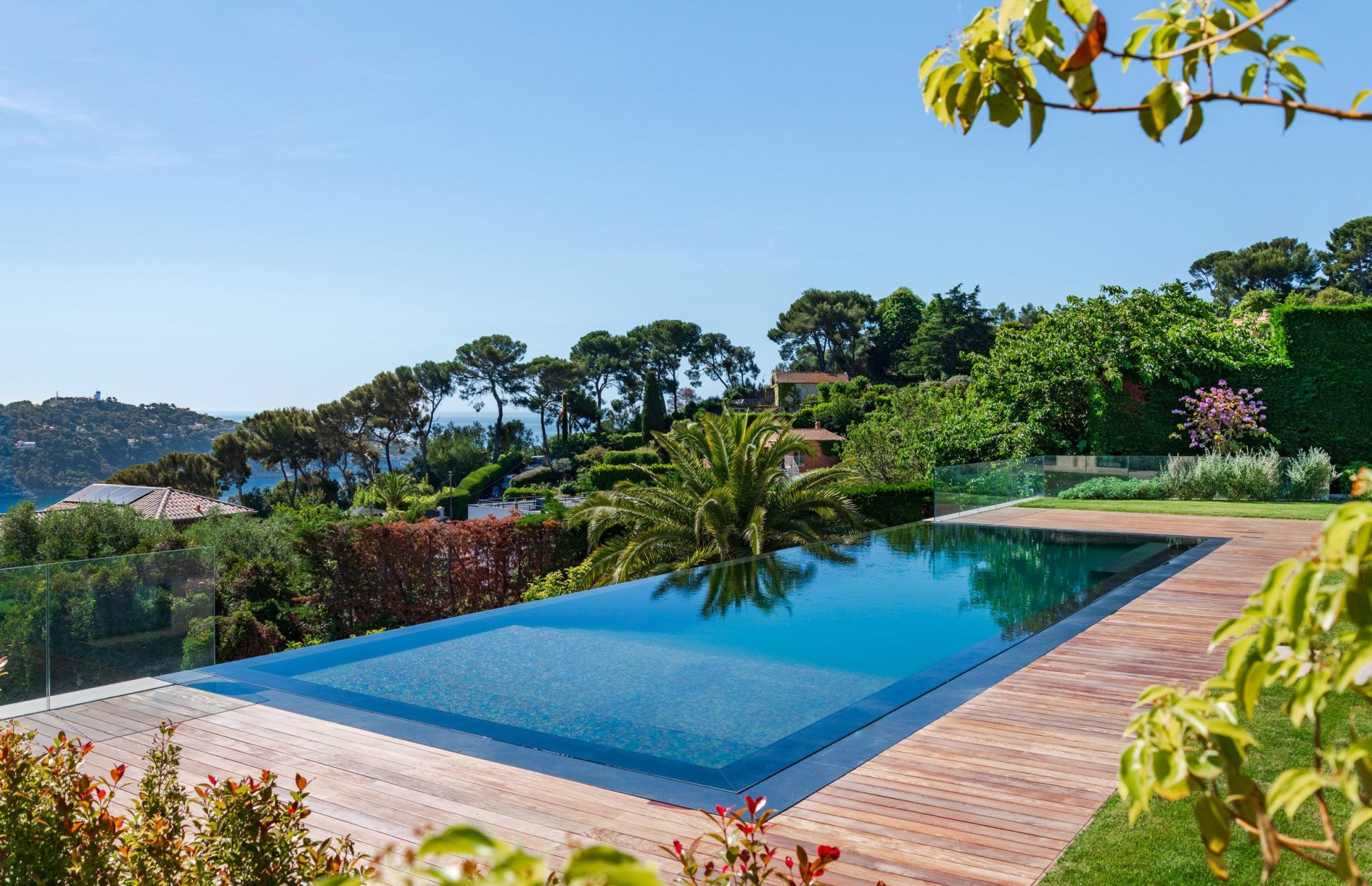 luxury villa 6 Rooms for sale on VILLEFRANCHE SUR MER (06230)