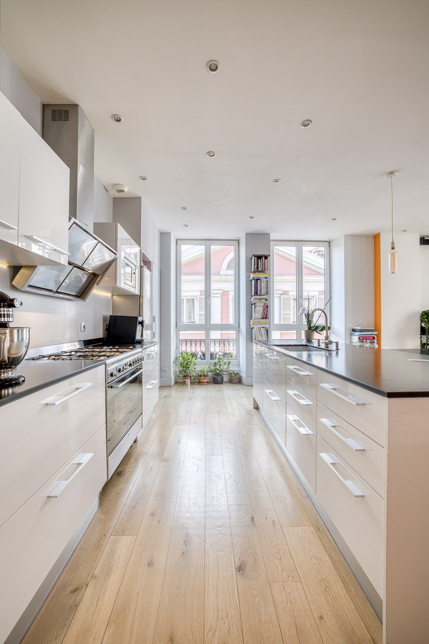 luxury apartment 4 Rooms for sale on ANNECY (74000)