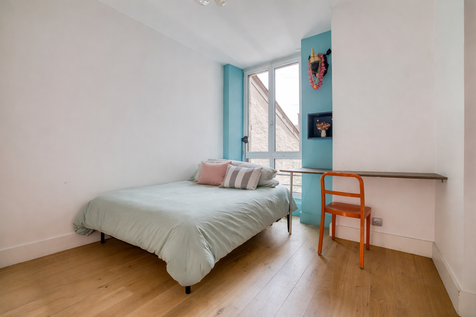 luxury apartment 4 Rooms for sale on ANNECY (74000)