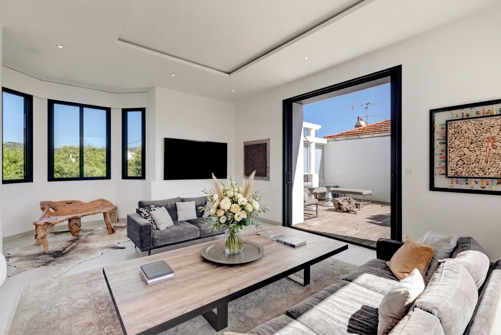 townhouse 6 Rooms for sale on CANNES (06400)
