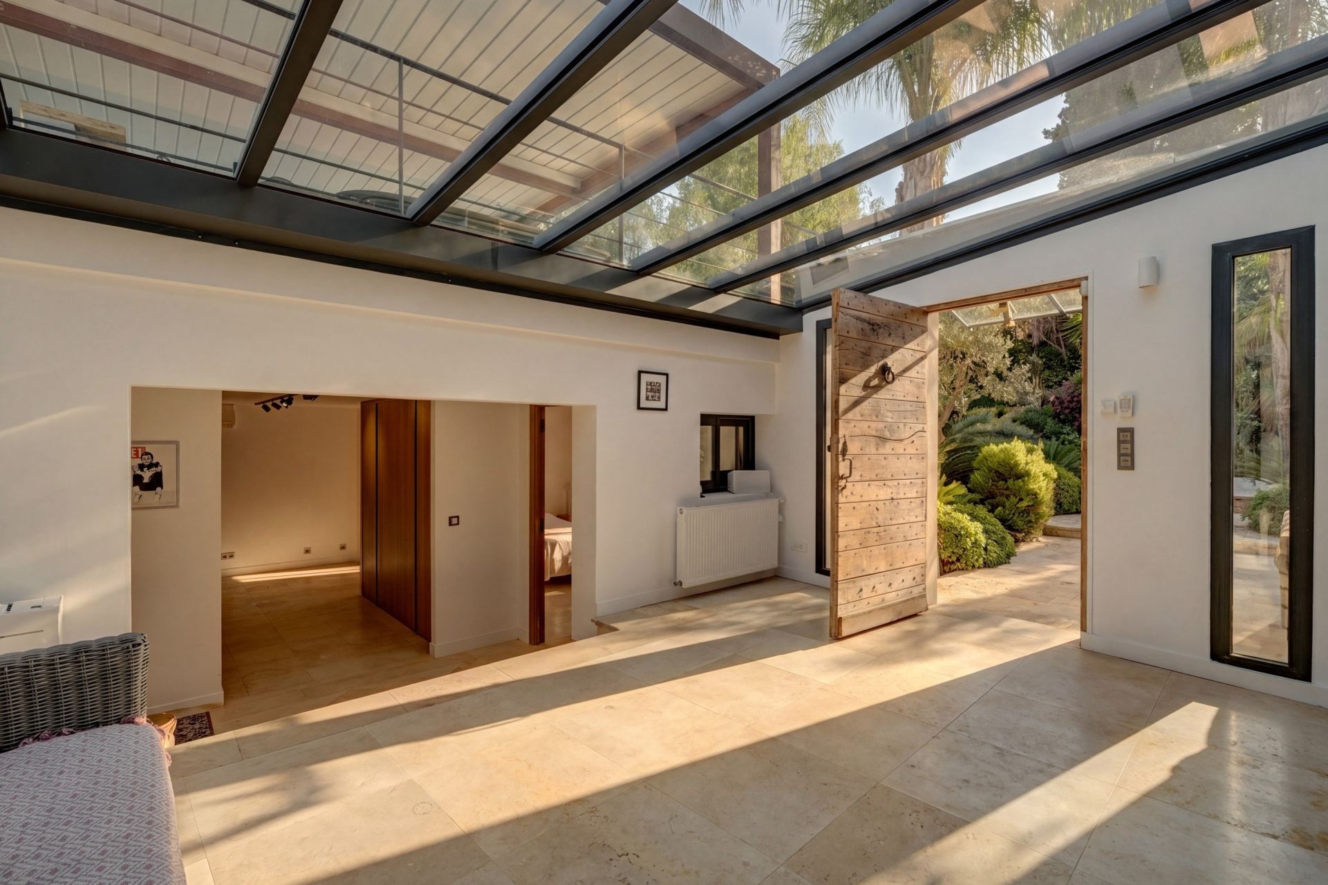 contemporary house 7 Rooms for sale on CANNES (06400)