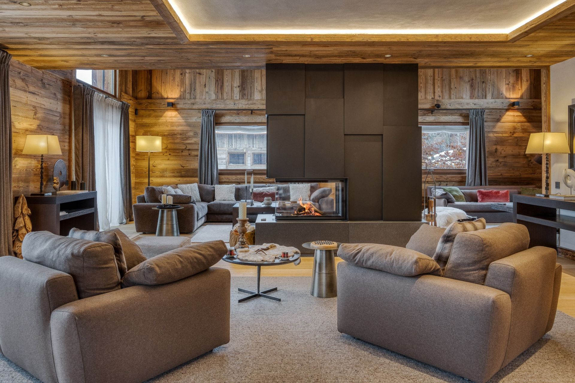 luxury chalet 7 Rooms for sale on MEGEVE (74120)