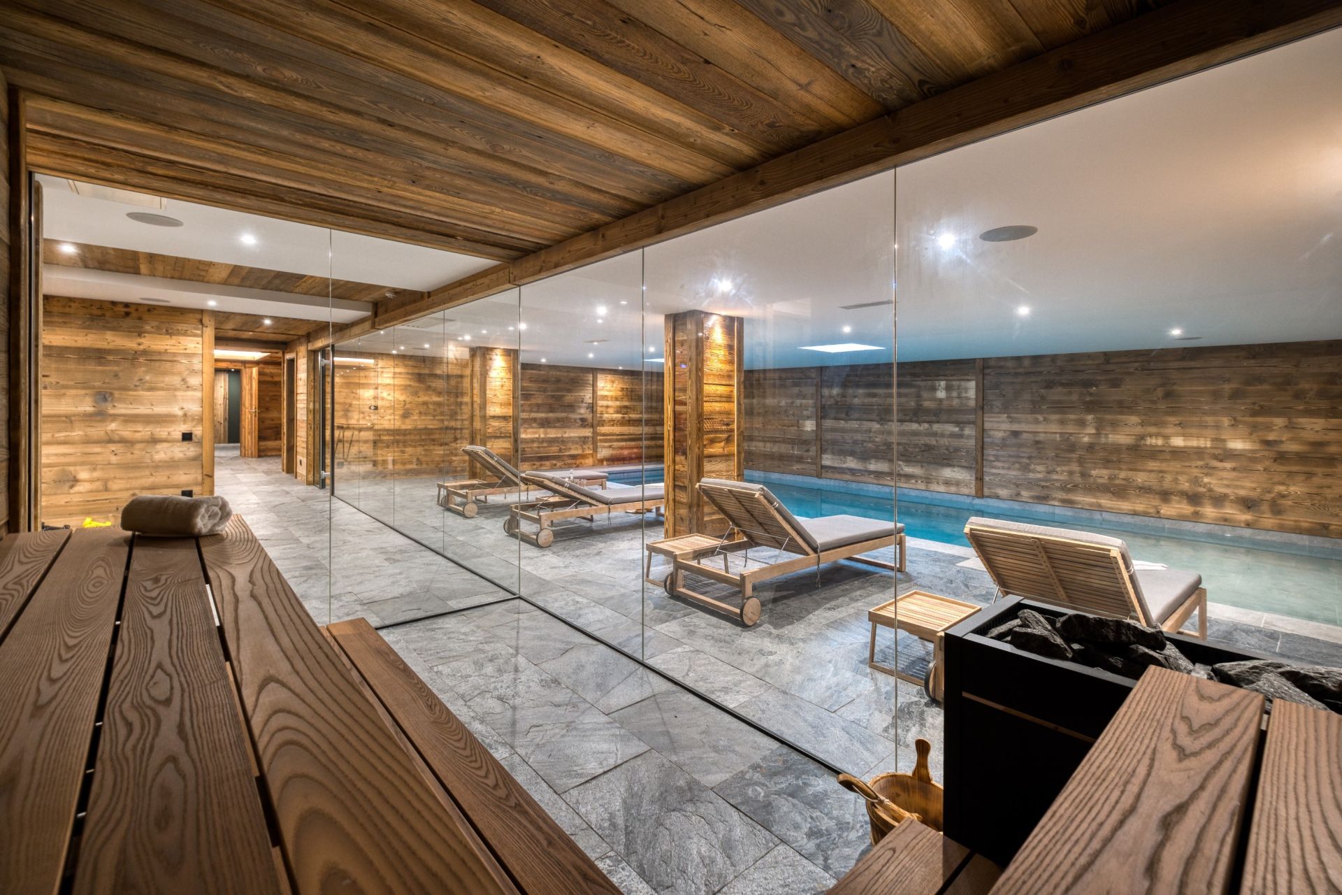 luxury chalet 7 Rooms for sale on MEGEVE (74120)