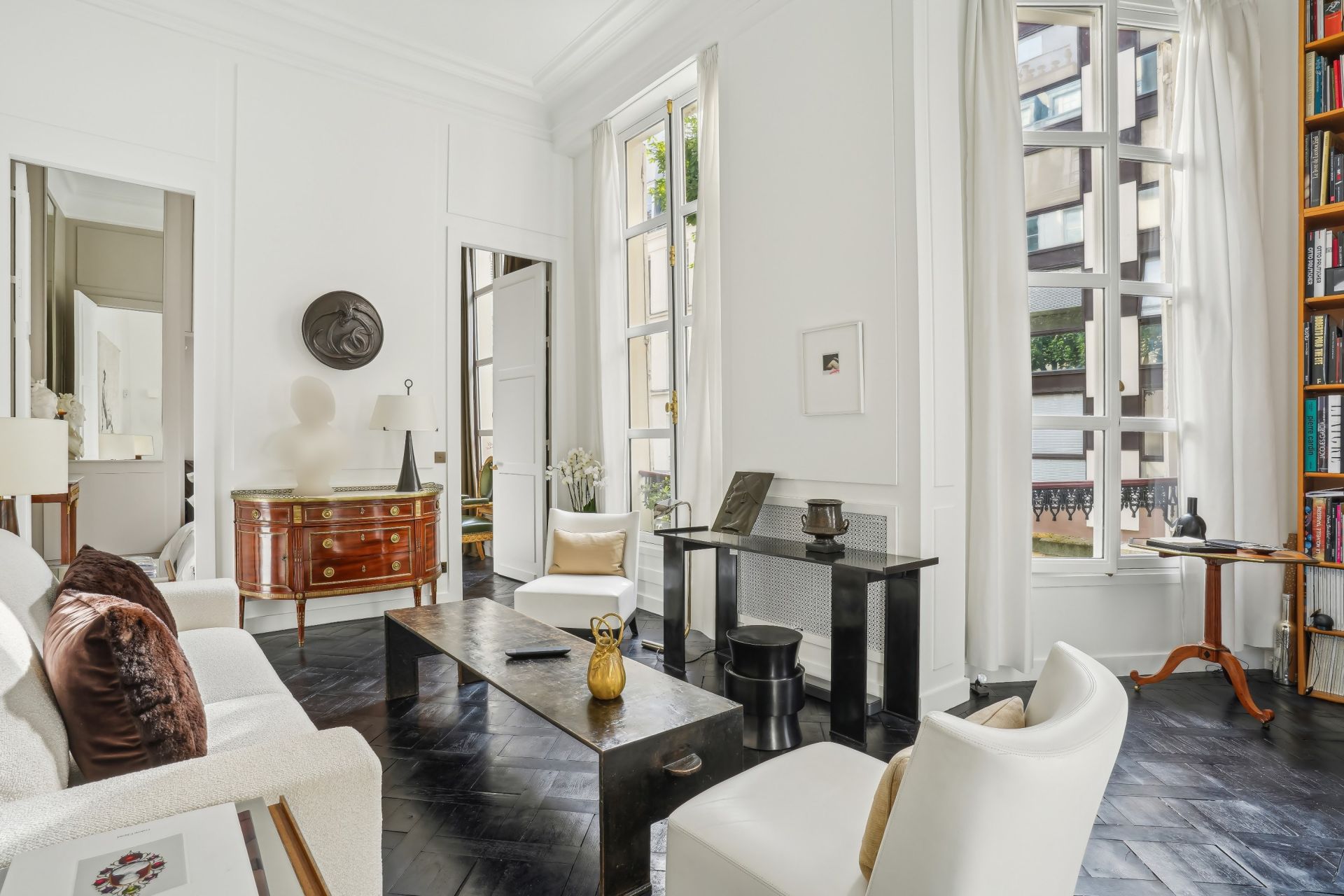 luxury apartment 2 Rooms for sale on PARIS (75001)