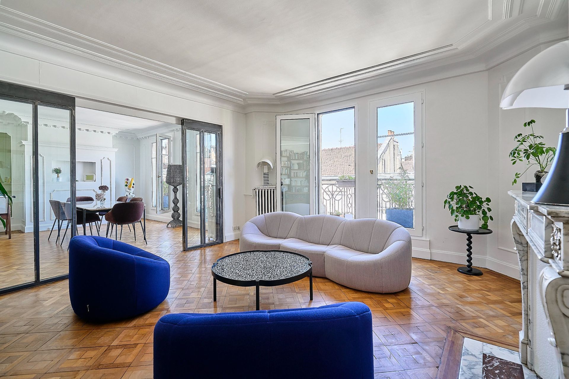 luxury apartment 7 Rooms for sale on LILLE (59000)