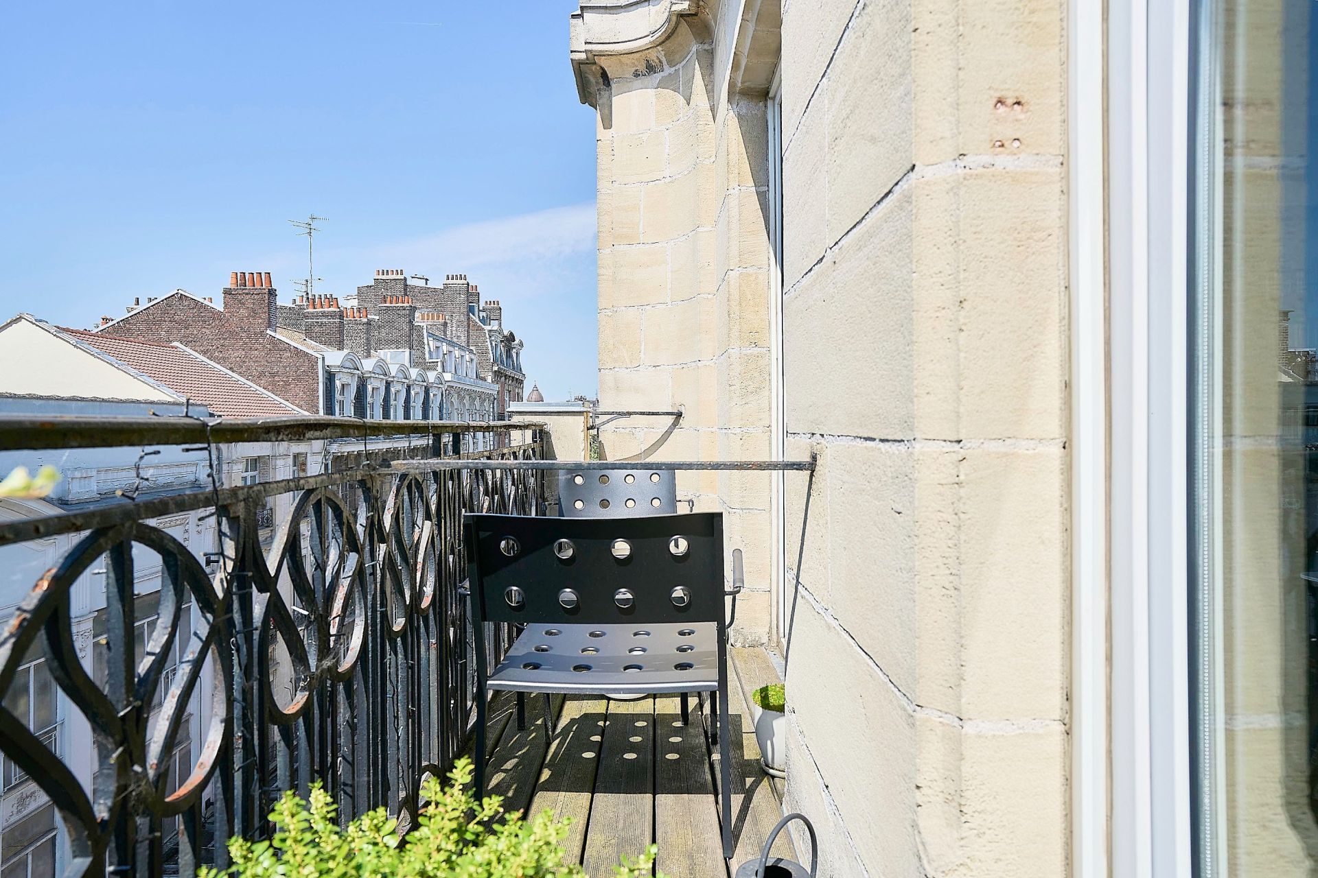 luxury apartment 7 Rooms for sale on LILLE (59000)