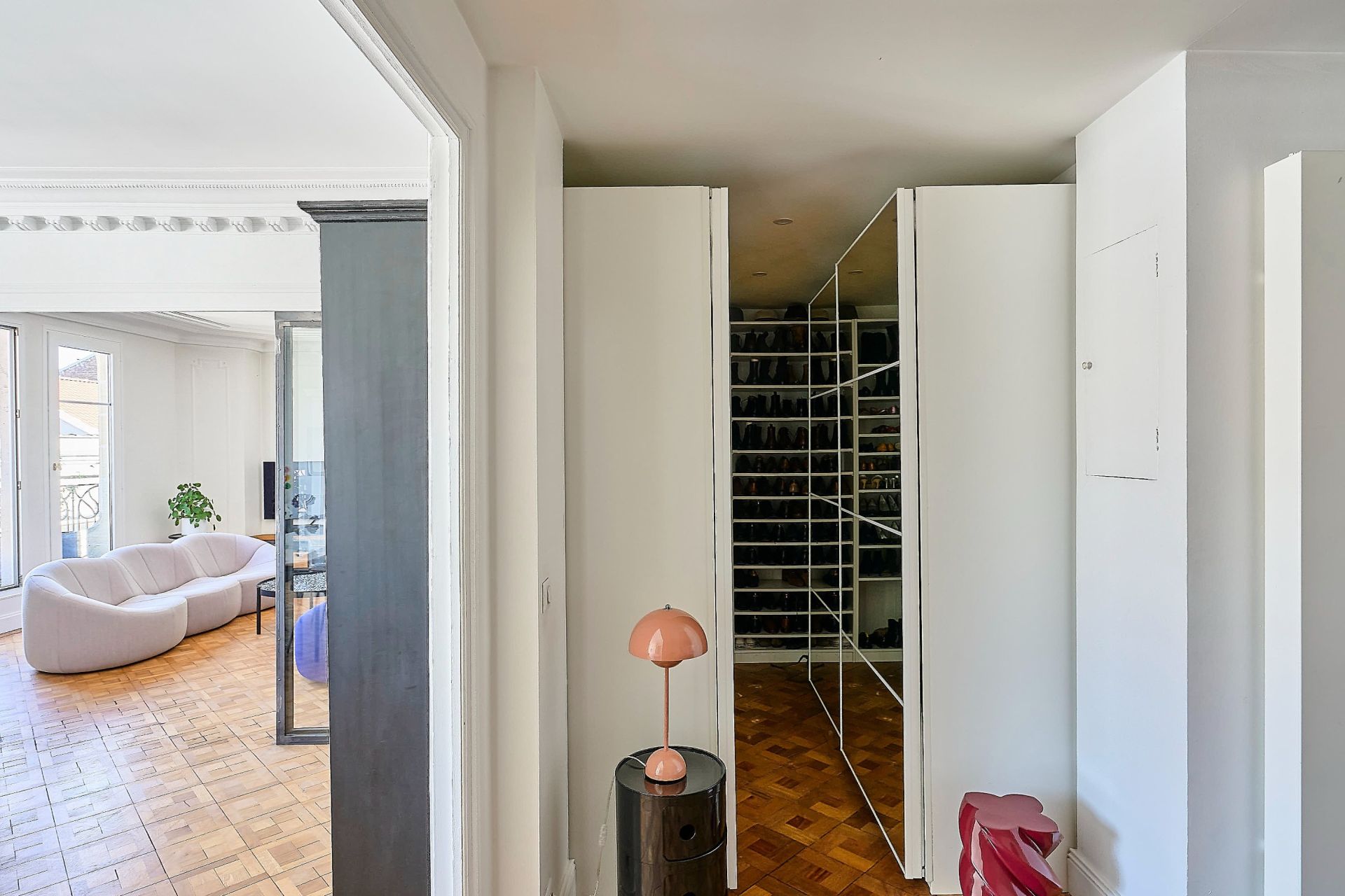 luxury apartment 7 Rooms for sale on LILLE (59000)
