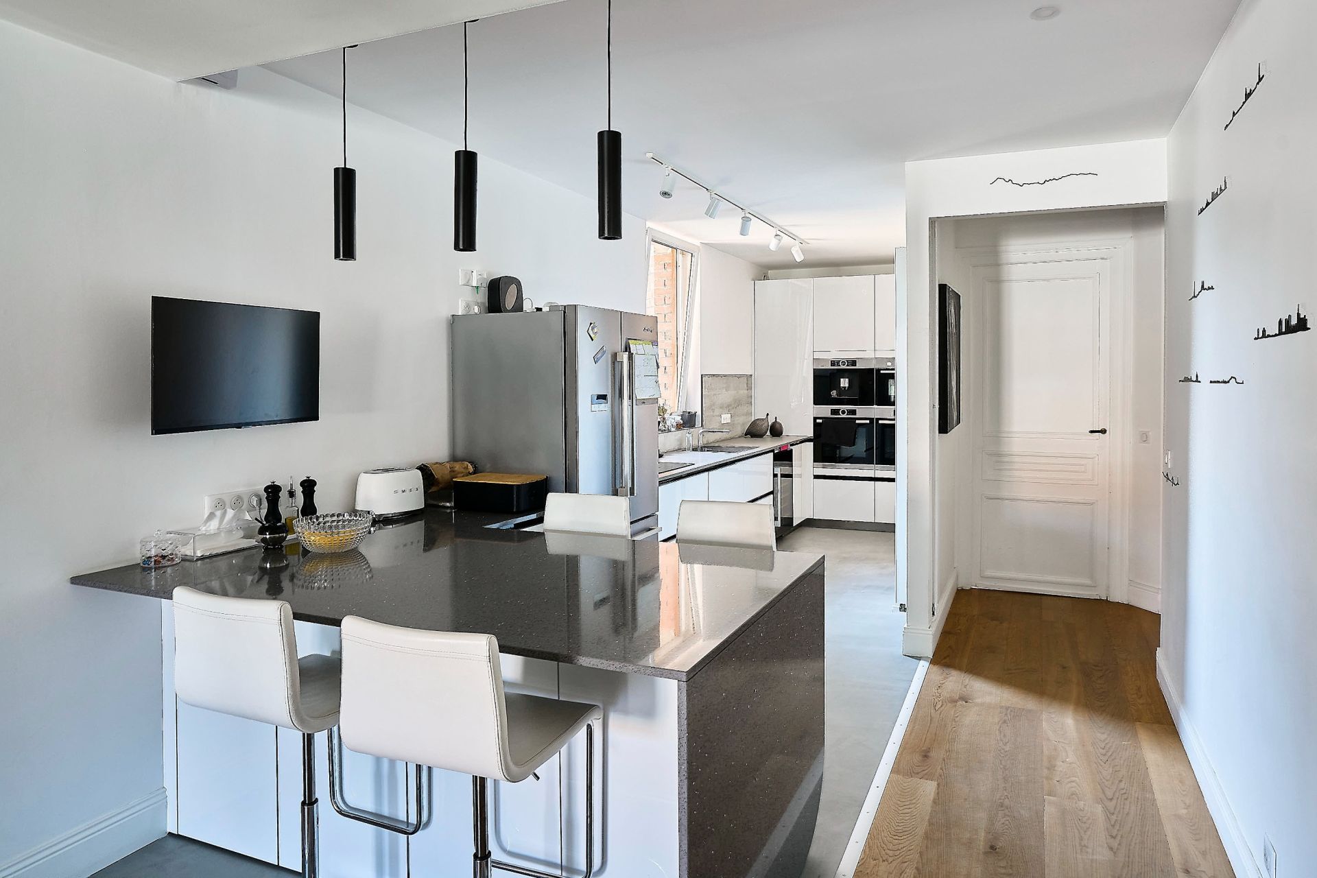 luxury apartment 7 Rooms for sale on LILLE (59000)