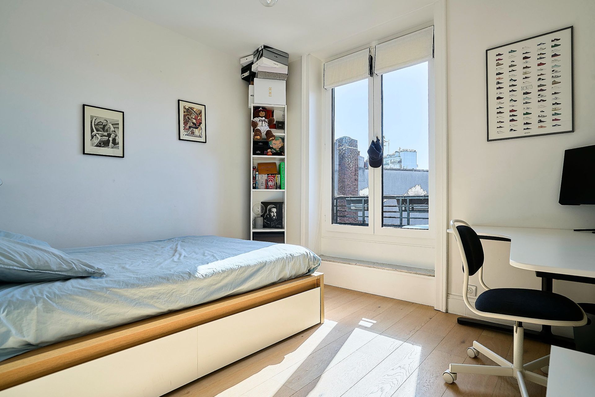 luxury apartment 7 Rooms for sale on LILLE (59000)