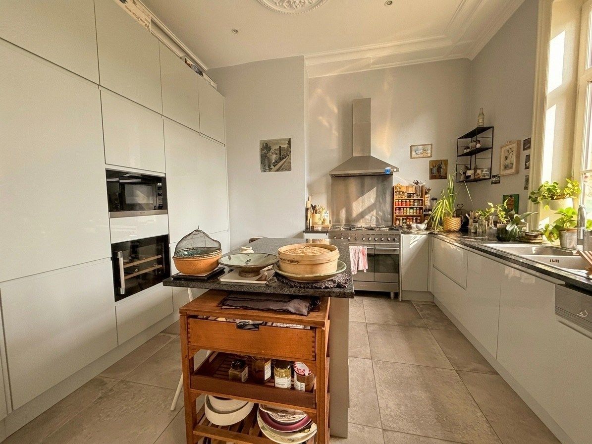 luxury apartment 6 Rooms for rent on LILLE (59000)