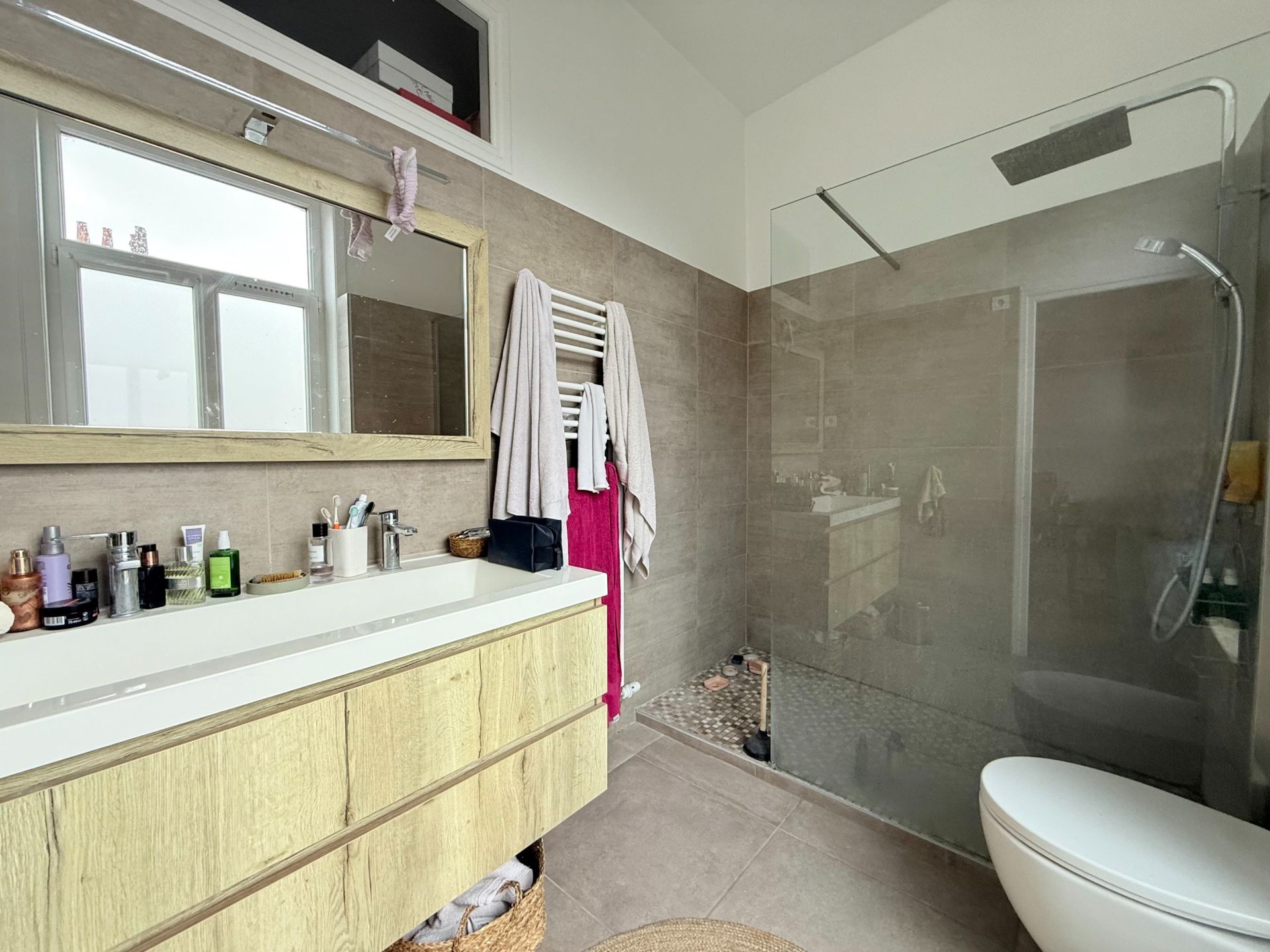 luxury apartment 6 Rooms for rent on LILLE (59000)