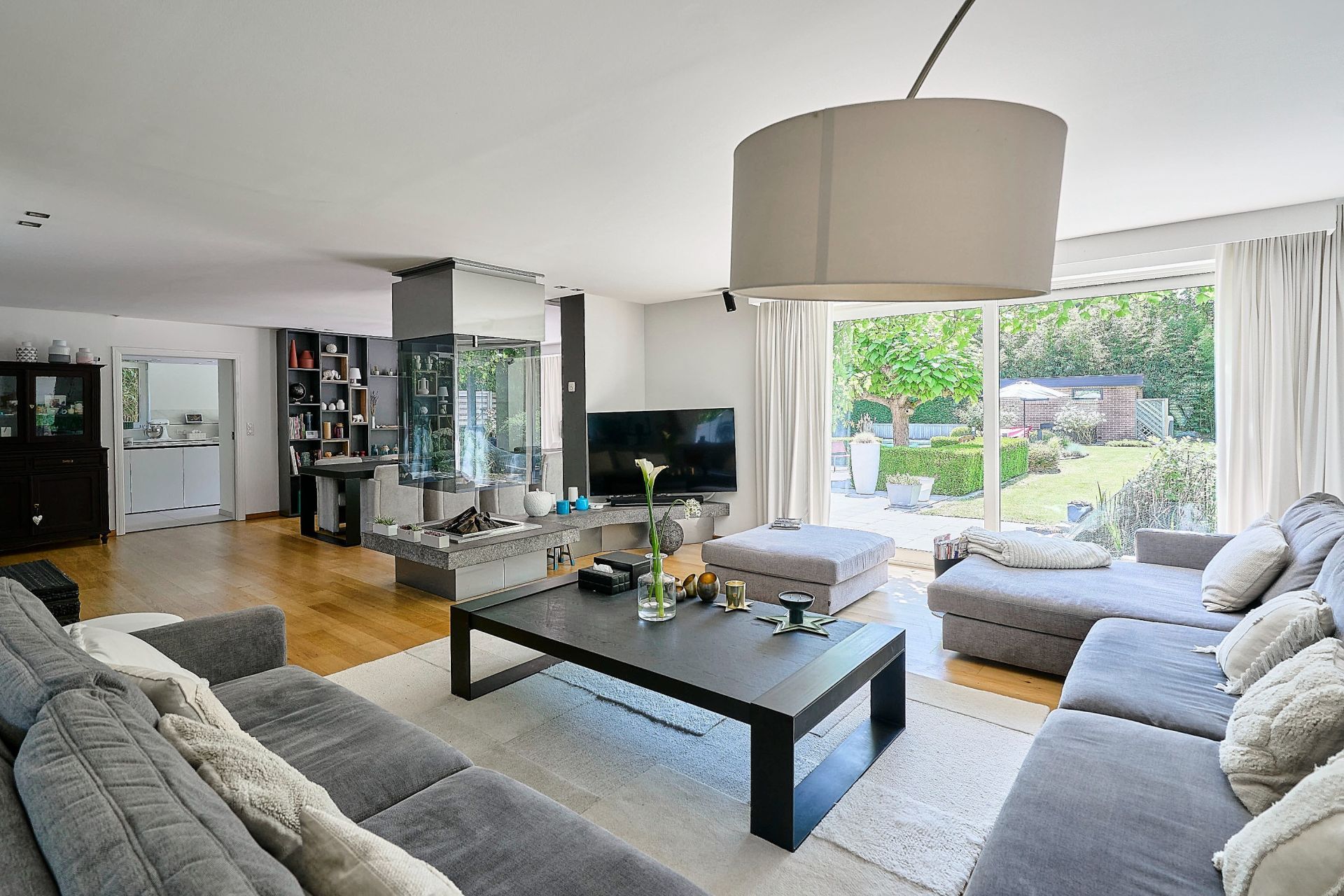 luxury house 7 Rooms for sale on CROIX (59170)