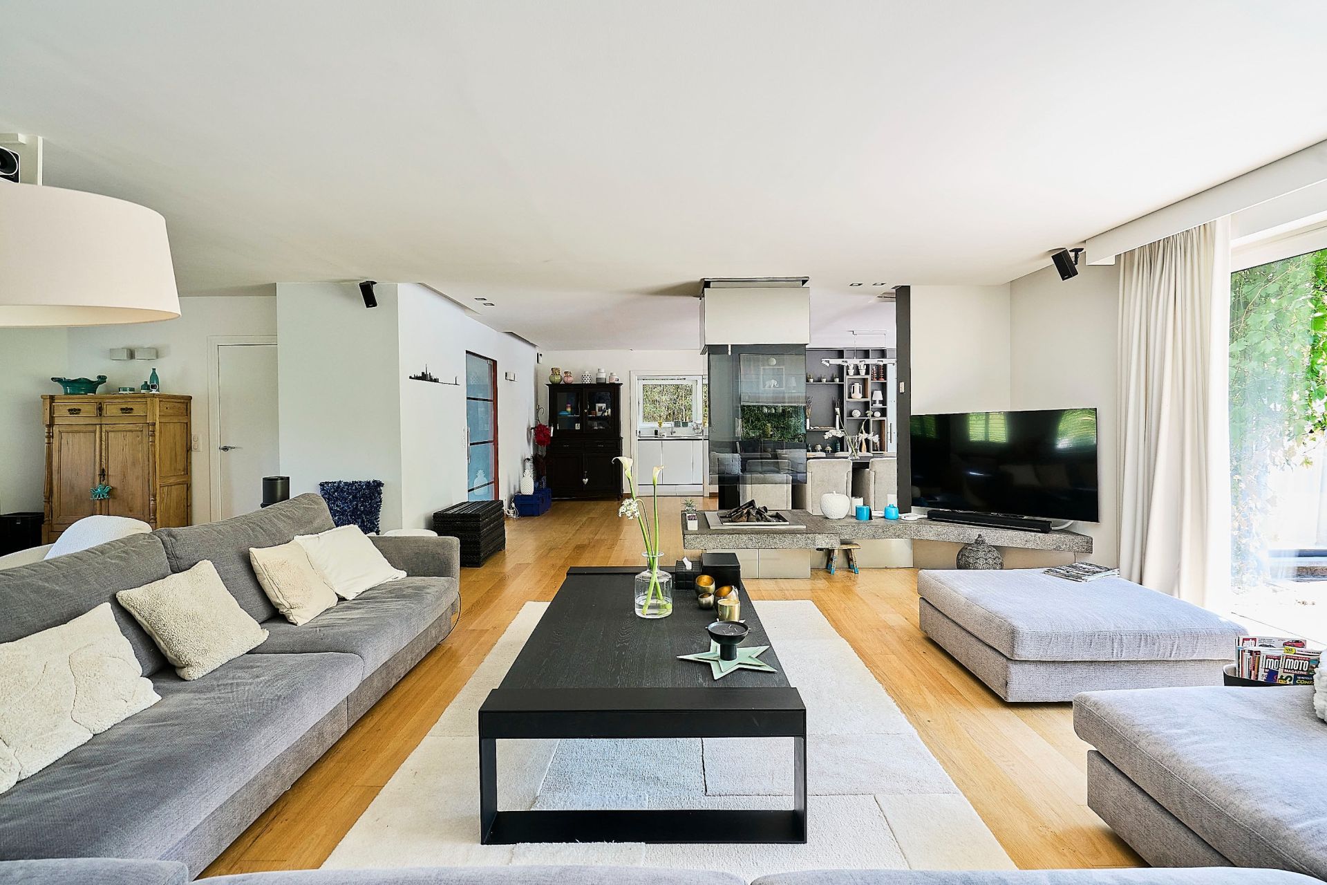 luxury house 7 Rooms for sale on CROIX (59170)