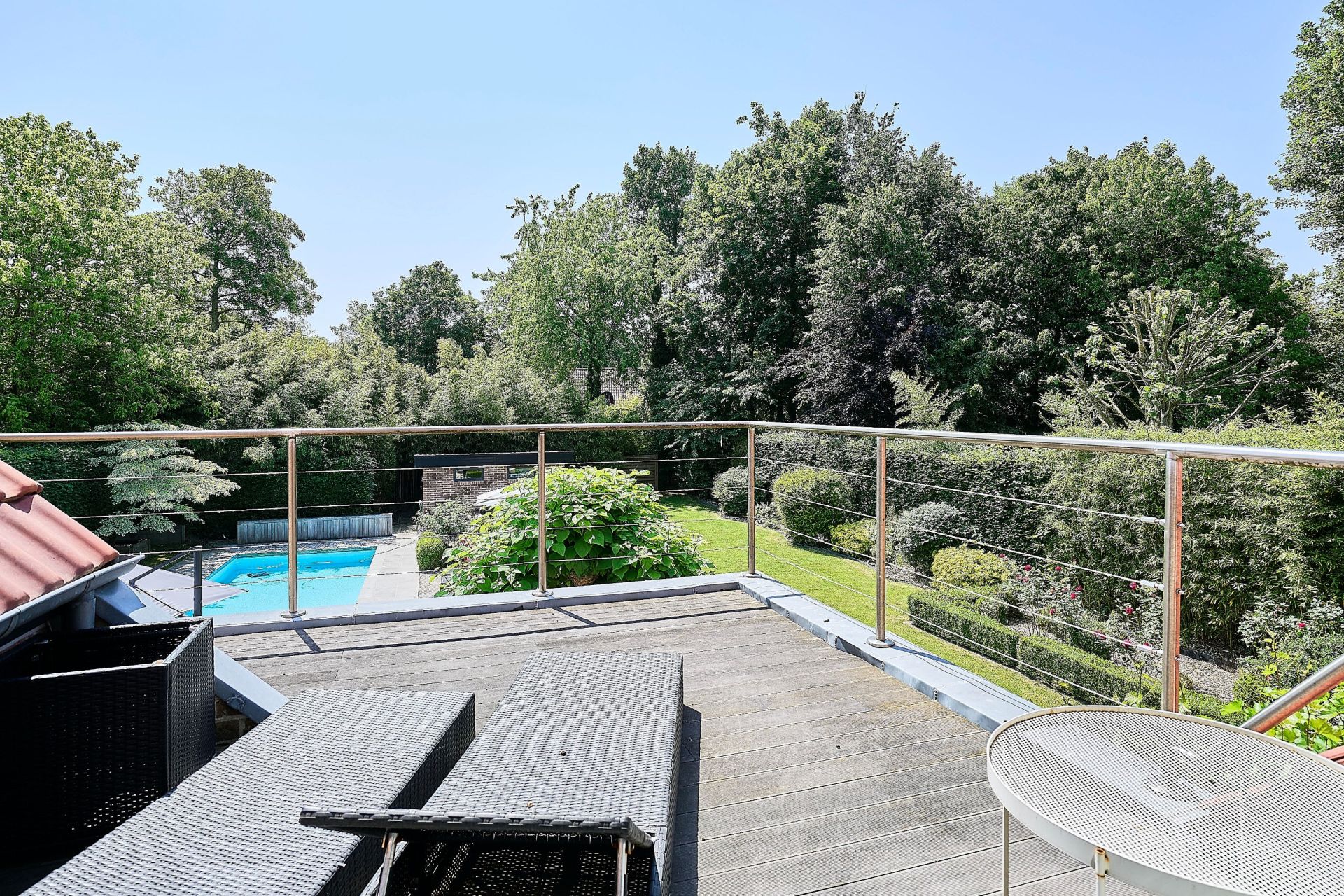 luxury house 7 Rooms for sale on CROIX (59170)