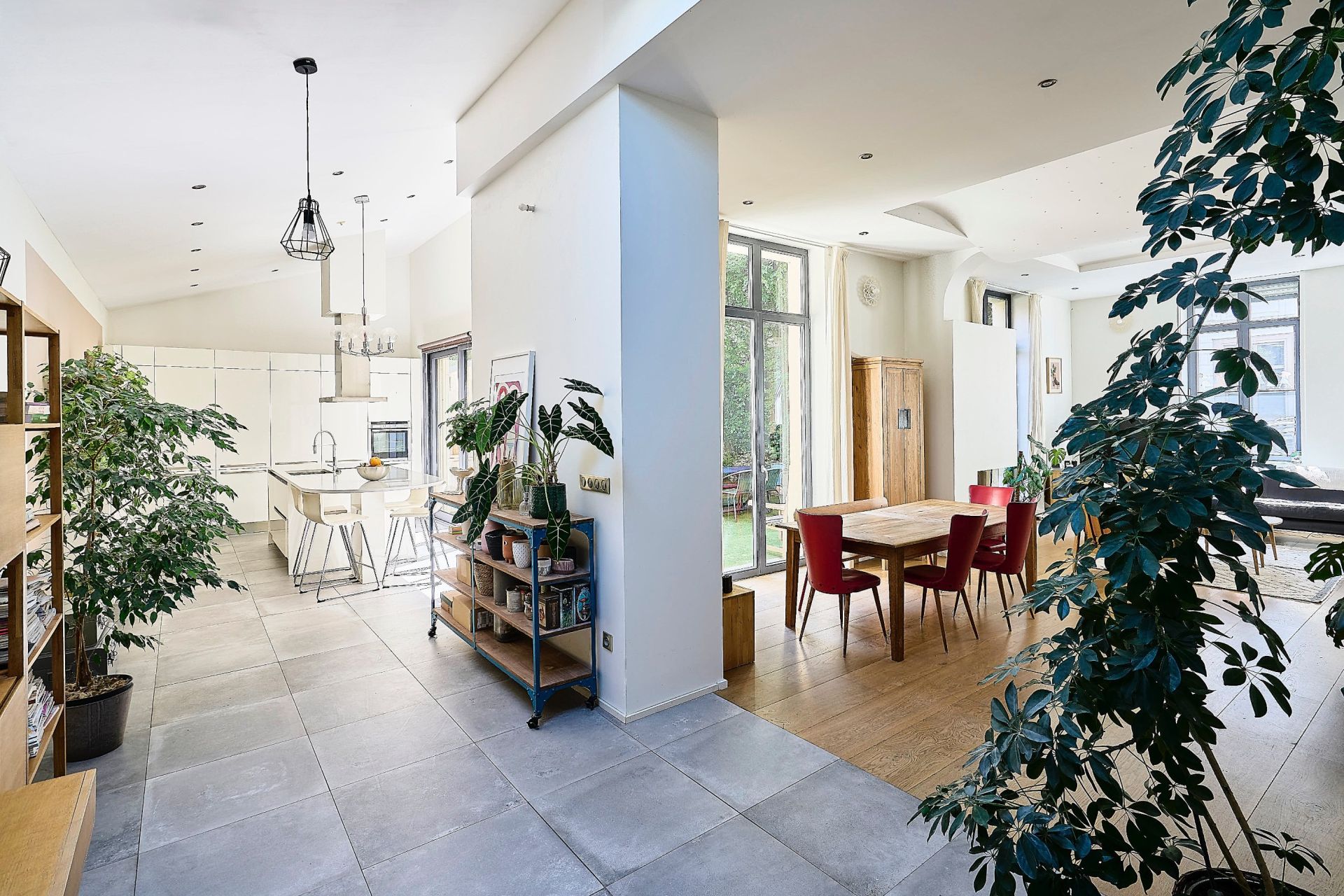 luxury house 10 Rooms for sale on LILLE (59000)