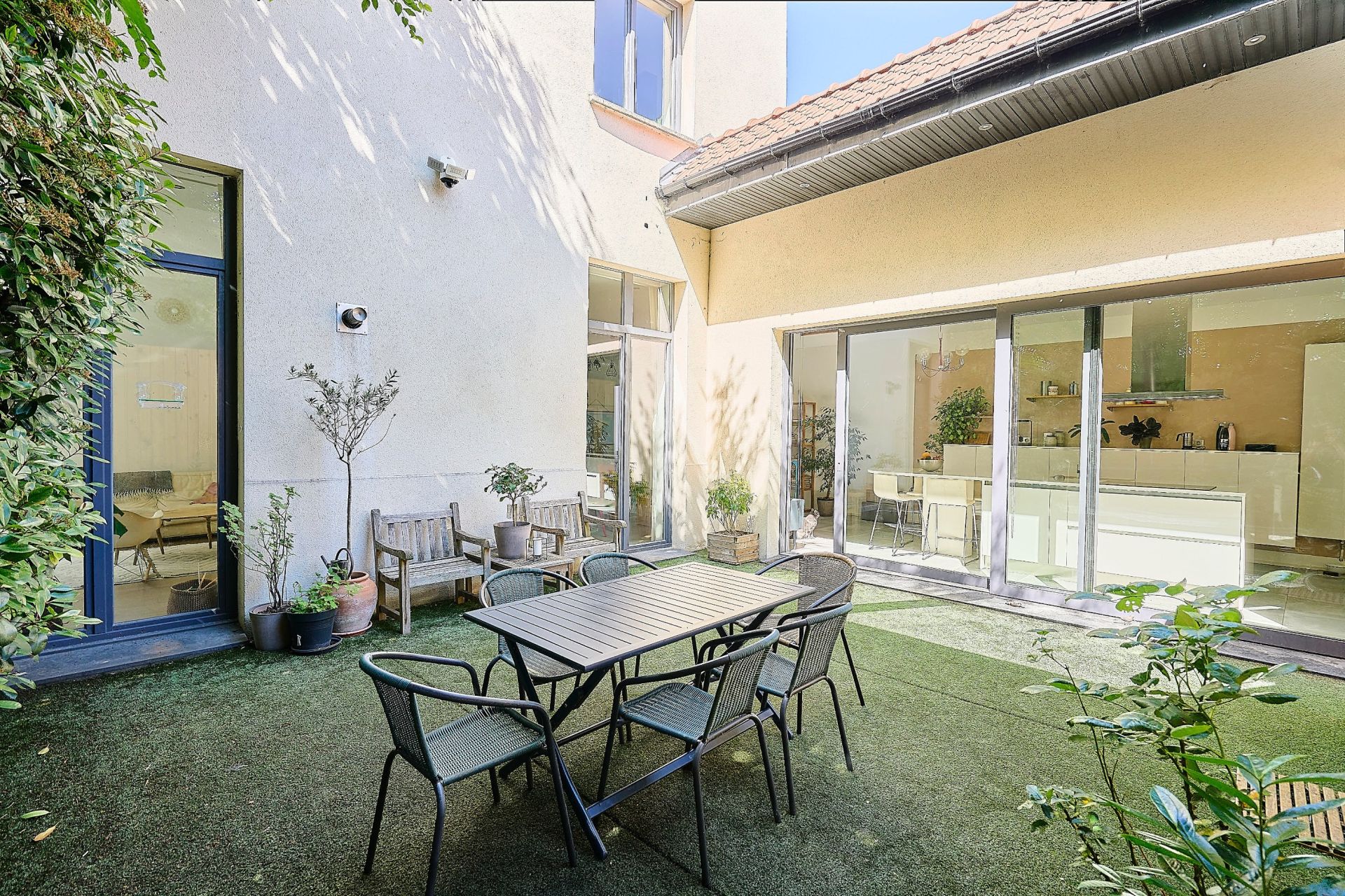 luxury house 10 Rooms for sale on LILLE (59000)