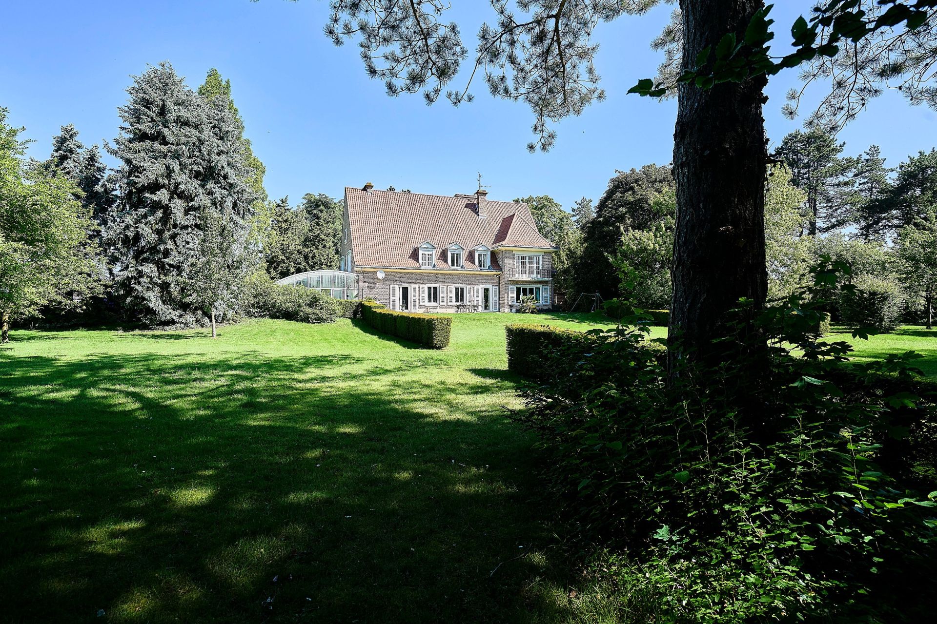 maison de luxe 20 Pièces en vente sur LA CHAPELLE D ARMENTIERES (59930)