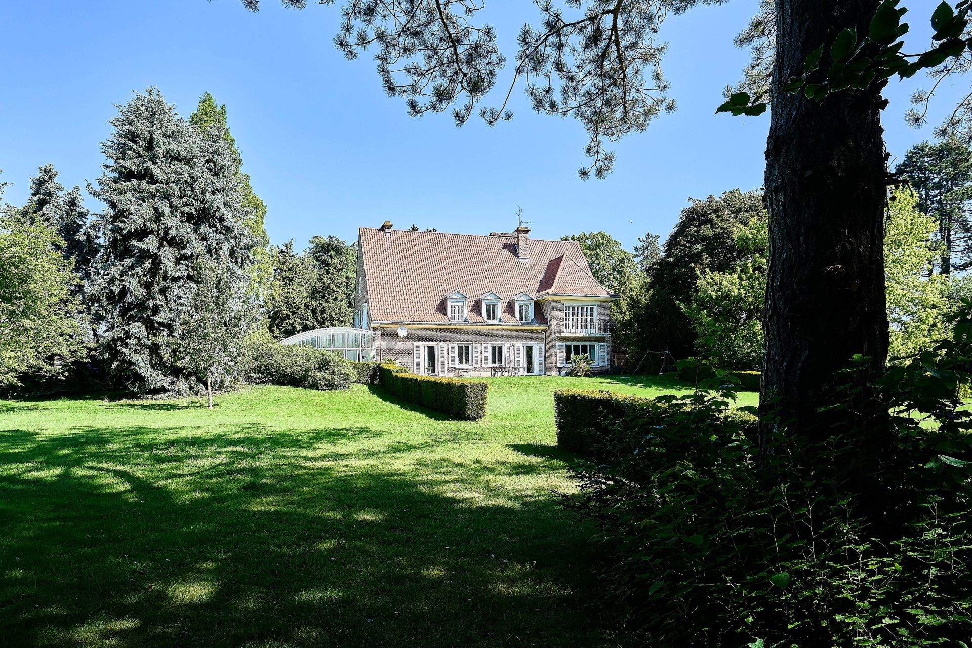 maison de luxe 20 Pièces en vente sur LA CHAPELLE D ARMENTIERES (59930)