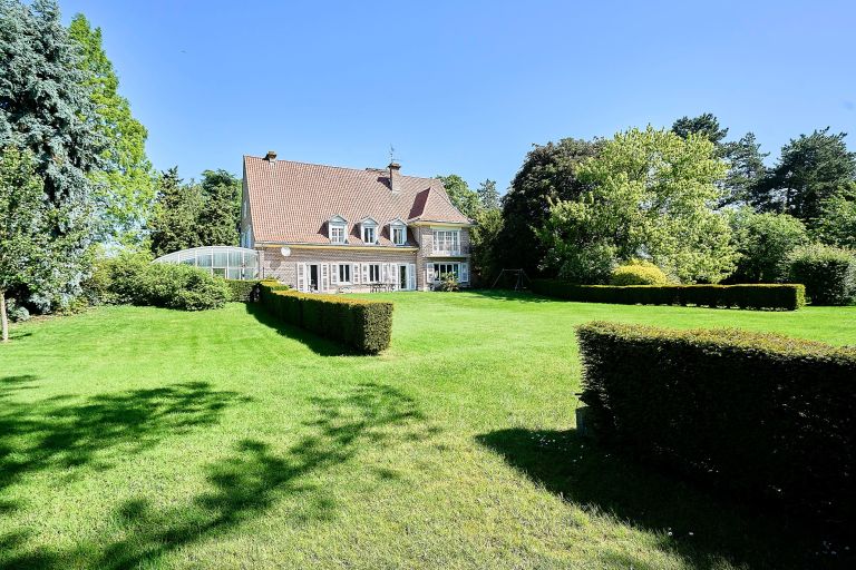 maison de luxe 20 Pièces en vente sur LA CHAPELLE D ARMENTIERES (59930)
