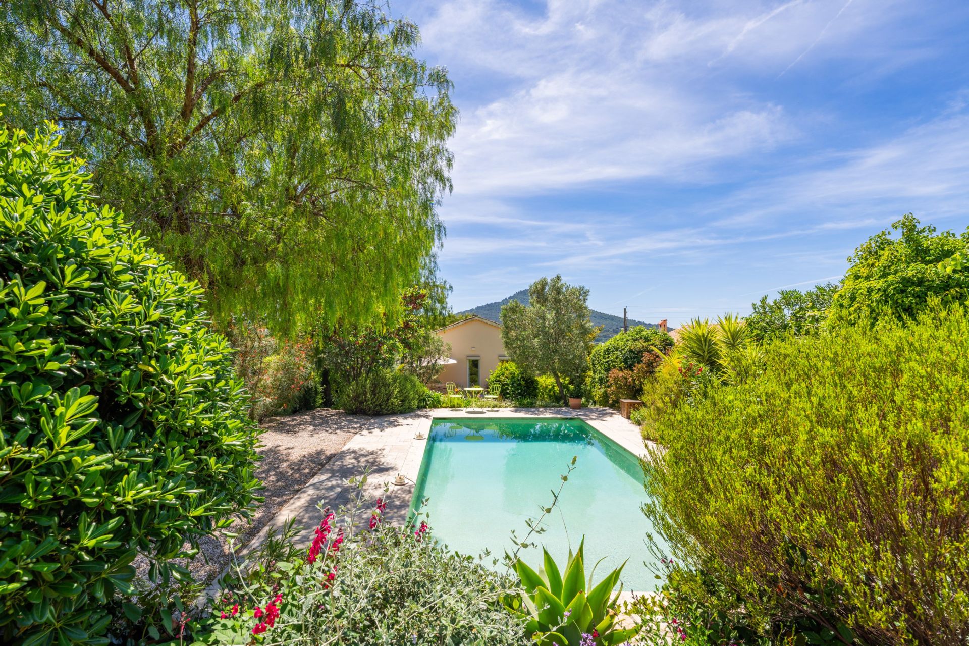 maison de luxe 6 Pièces en vente sur CARQUEIRANNE (83320)