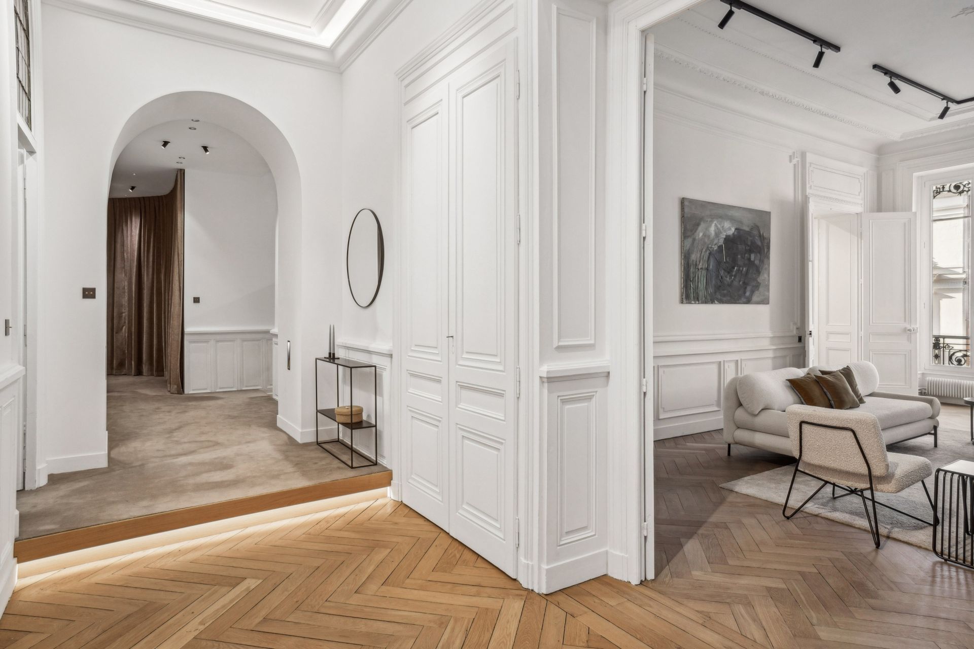 luxury apartment 7 Rooms for rent on LYON (69006)