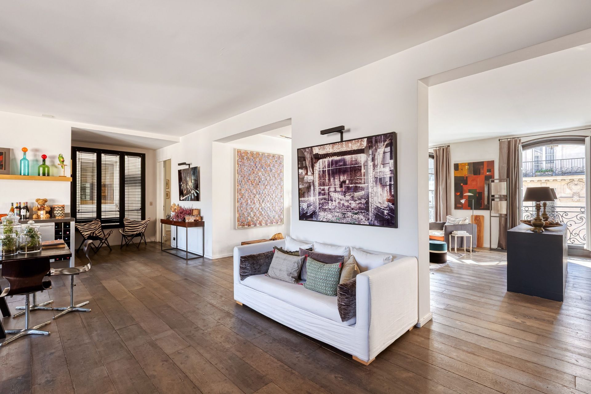 luxury apartment 6 Rooms for sale on PARIS (75016)