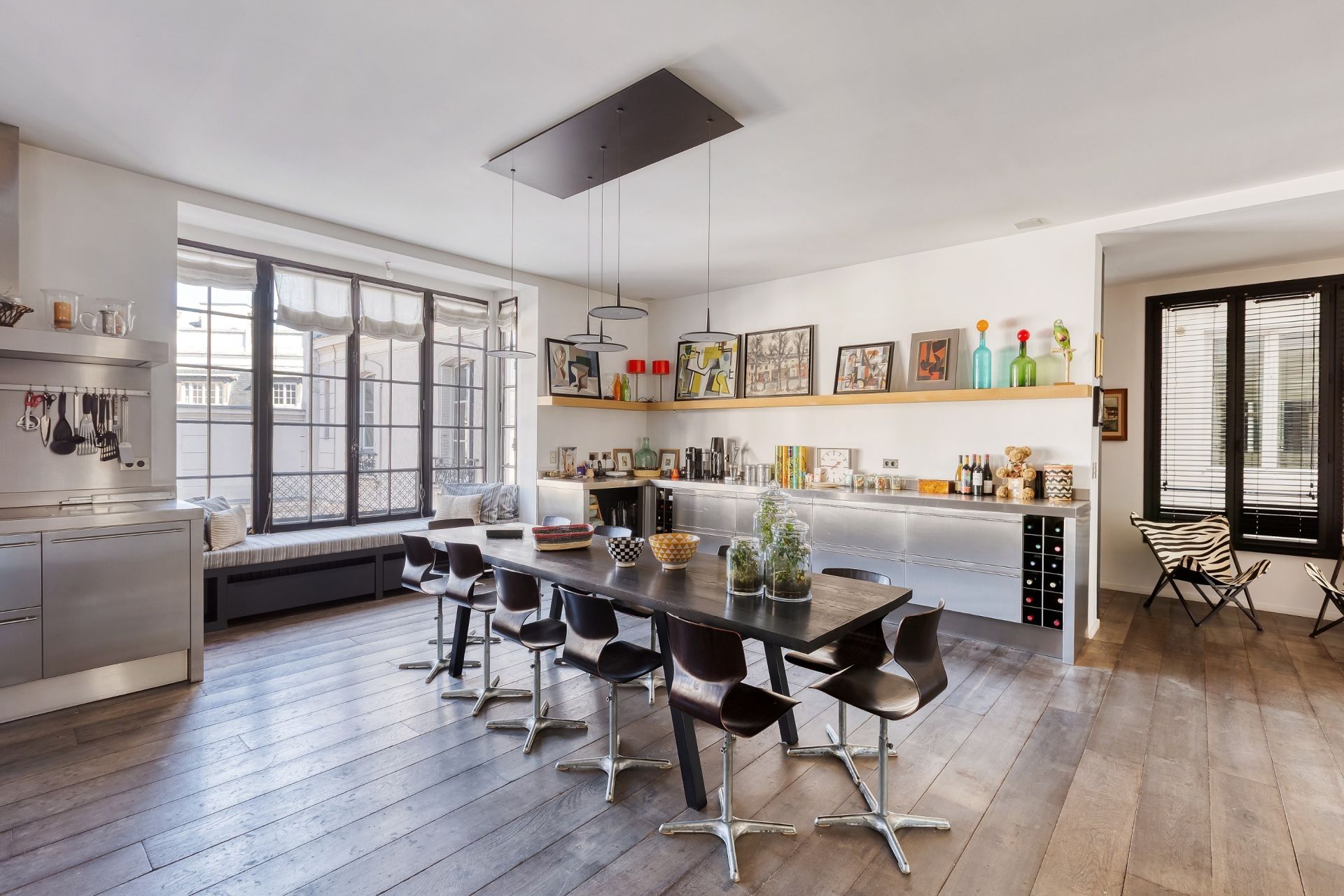 luxury apartment 6 Rooms for sale on PARIS (75016)