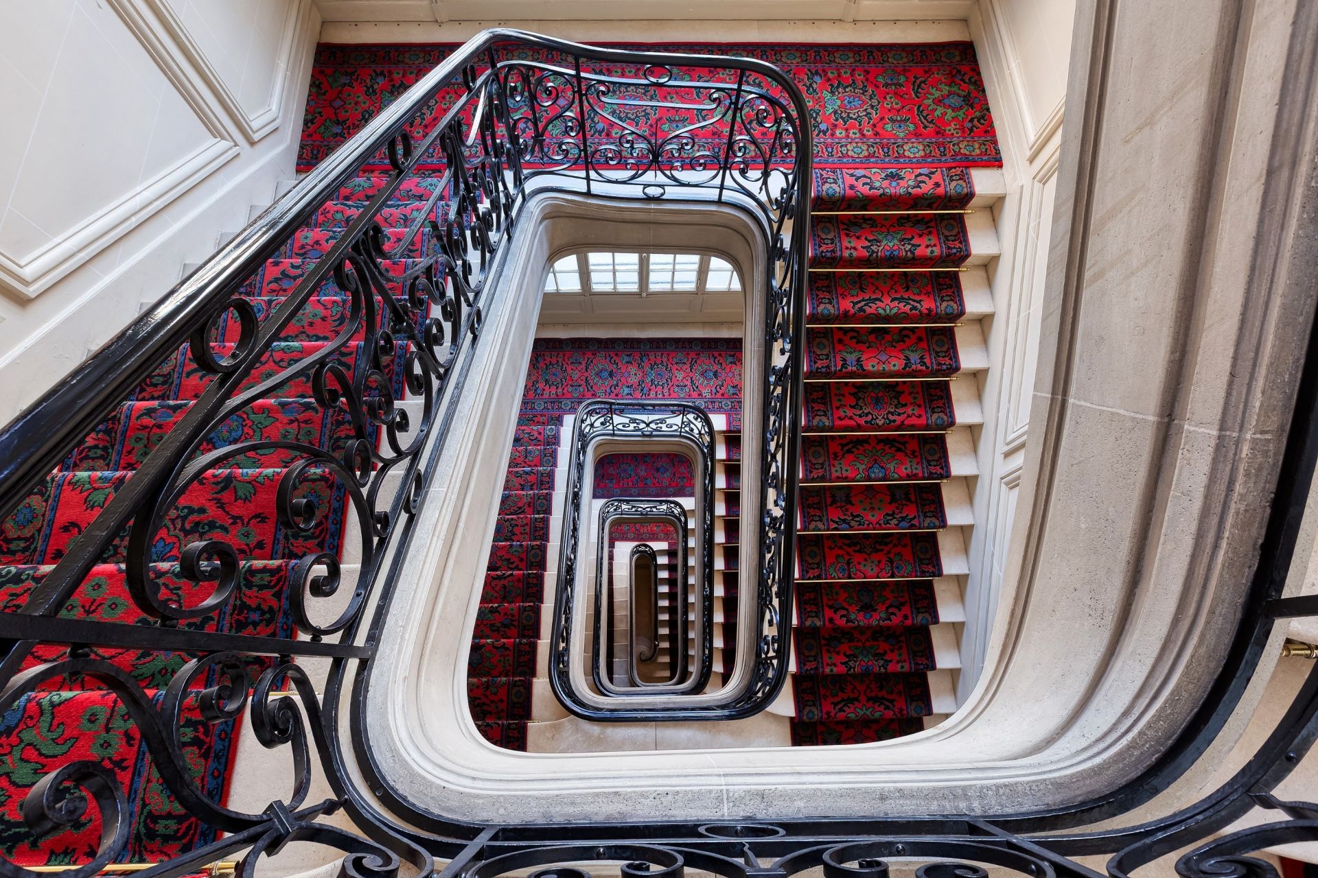luxury apartment 6 Rooms for sale on PARIS (75016)