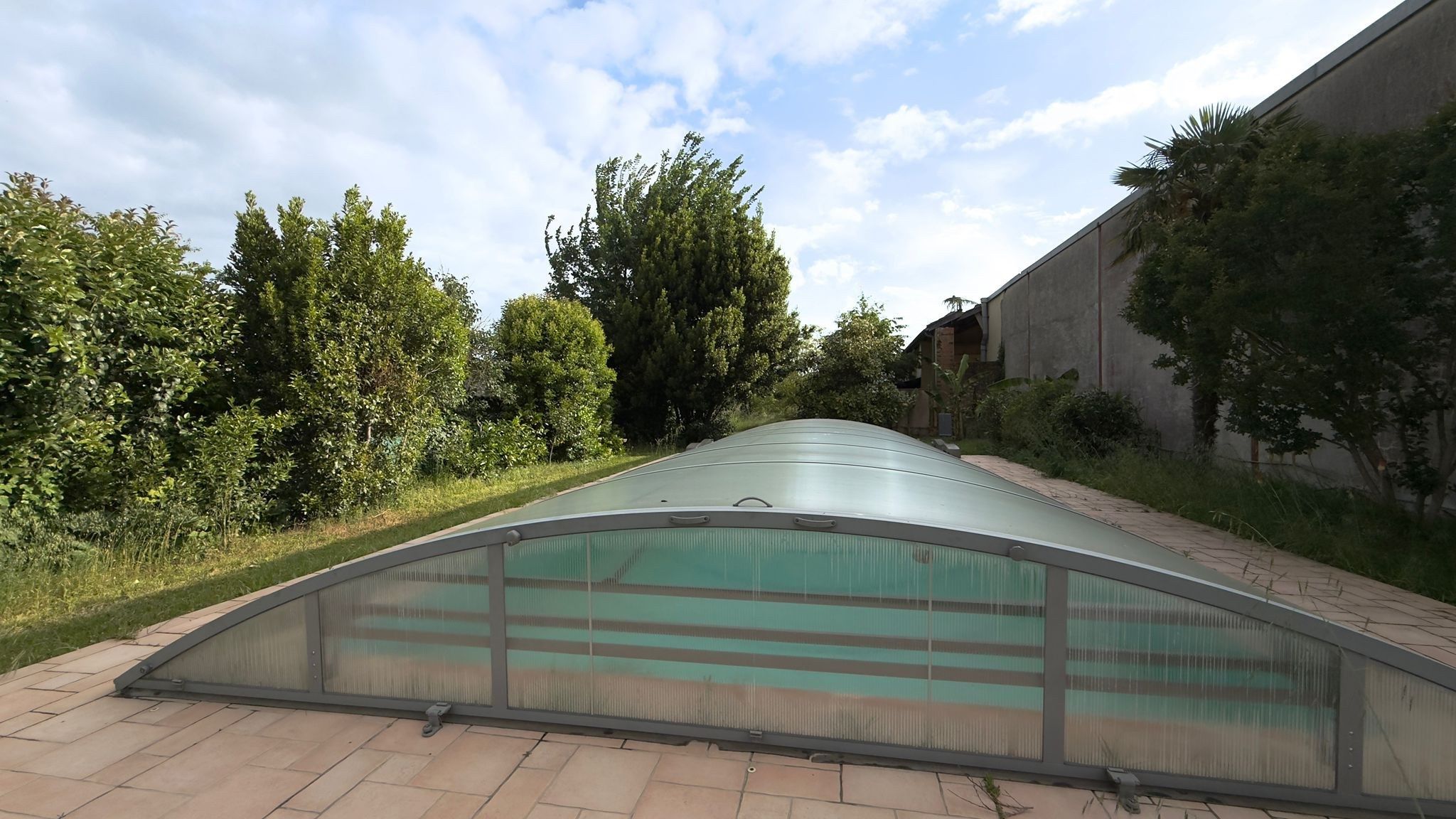 luxury house 7 Rooms for sale on LAVAUR (81500)
